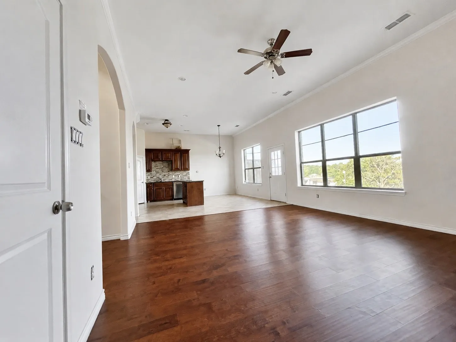Townhouse For Rent in Dallas County , 2361 Novin Drive, Irving, Texas 75062, 4 Bedroom, 3 Bathroom, 2 Garage spaces, 2,397 Sqft, built in 2016, mls#21375215, Real Estate Agent in Irving, Homes For Rent in Dallas county, Homes For Rent in Irving, Realtor in Irving Texas, Real Estate Brokerage Independent Realty Texas, Luminita Cordes Realtor