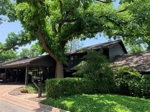 Condominium For Sale in Dallas County , 6949 Helsem Way 131, Dallas, Texas 75230, 2 Bedroom, 3 Bathroom, Garage spaces, 2,017 Sqft, built in 1974, mls#21375218, Real Estate Agent in Dallas, Homes For Sale in Dallas county, Homes For Sale in Dallas, Realtor in Dallas Texas, Real Estate Brokerage Independent Realty Texas, Luminita Cordes Realtor