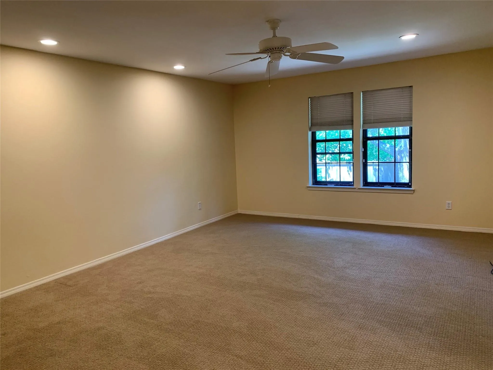 Condominium For Sale in Dallas County , 6949 Helsem Way 131, Dallas, Texas 75230, 2 Bedroom, 3 Bathroom, Garage spaces, 2,017 Sqft, built in 1974, mls#21375218, Real Estate Agent in Dallas, Homes For Sale in Dallas county, Homes For Sale in Dallas, Realtor in Dallas Texas, Real Estate Brokerage Independent Realty Texas, Luminita Cordes Realtor