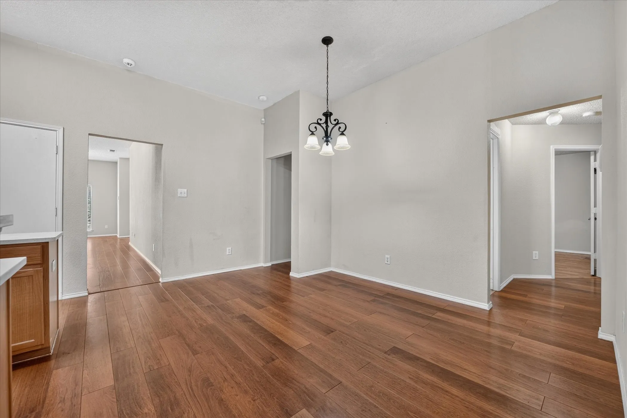 Single Family Residence For Sale in Tarrant County , 2400 Nogales Drive, Fort Worth, Texas 76108, 4 Bedroom, 2 Bathroom, 2 Garage spaces, 1,859 Sqft, built in 2000, mls#21374165, Real Estate Agent in Fort Worth, Homes For Sale in Tarrant county, Homes For Sale in Fort Worth, Realtor in Fort Worth Texas, Real Estate Brokerage Independent Realty Texas, Luminita Cordes Realtor