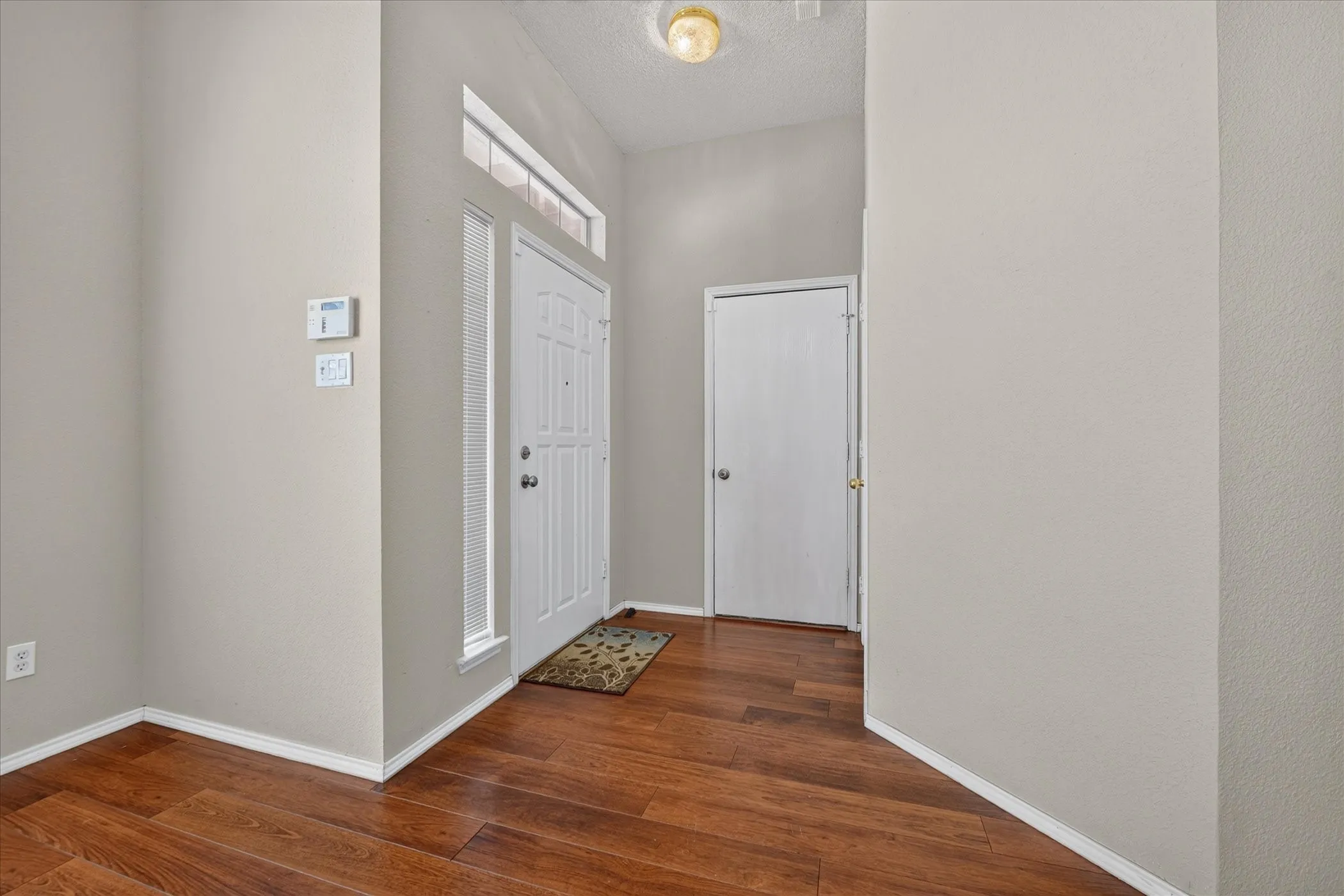 Single Family Residence For Sale in Tarrant County , 2400 Nogales Drive, Fort Worth, Texas 76108, 4 Bedroom, 2 Bathroom, 2 Garage spaces, 1,859 Sqft, built in 2000, mls#21374165, Real Estate Agent in Fort Worth, Homes For Sale in Tarrant county, Homes For Sale in Fort Worth, Realtor in Fort Worth Texas, Real Estate Brokerage Independent Realty Texas, Luminita Cordes Realtor