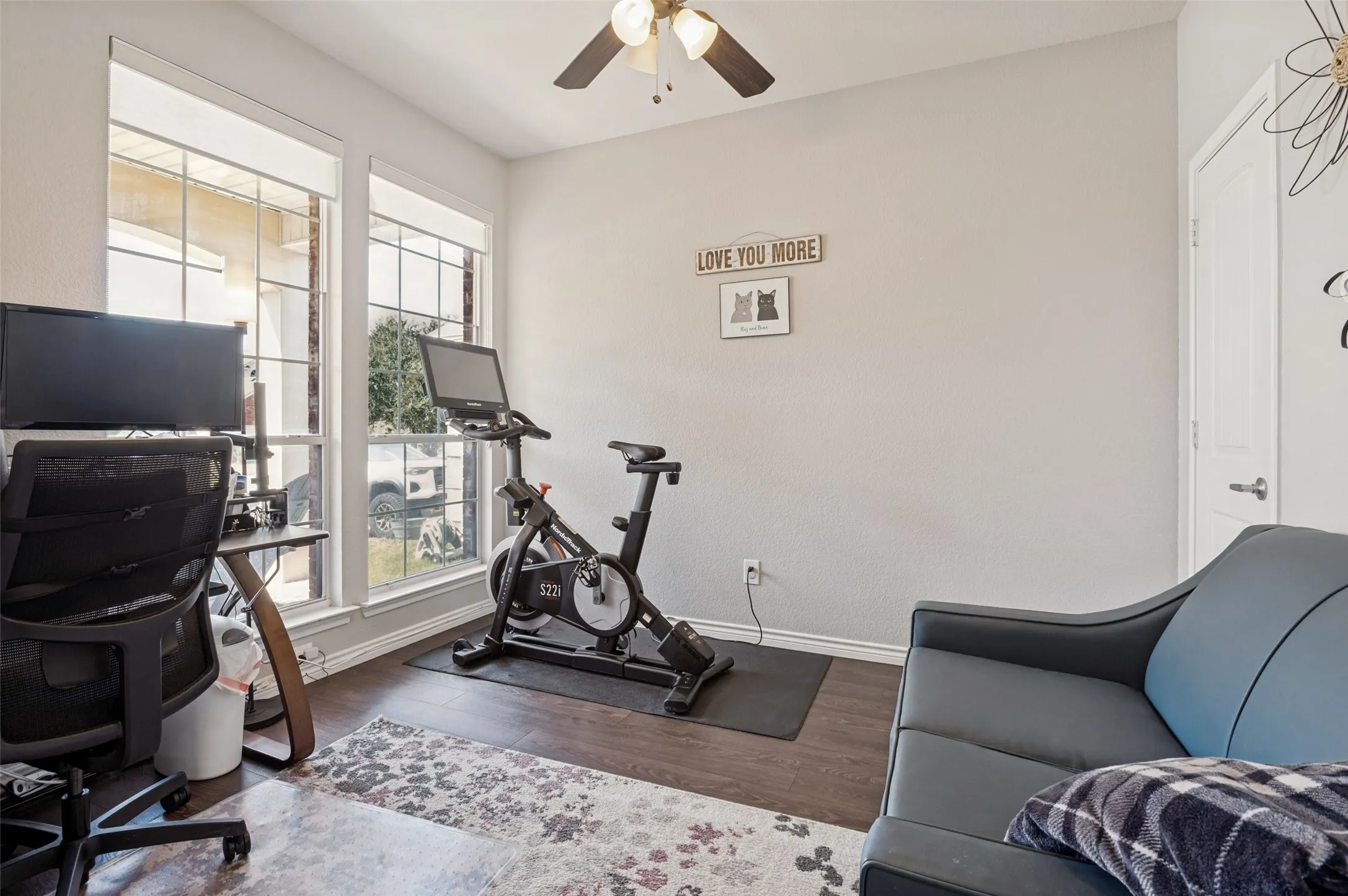 Single Family Residence For Sale in Dallas County , 3039 Stallion Crossing, Irving, Texas 75060, 3 Bedroom, 3 Bathroom, 2 Garage spaces, 2,105 Sqft, built in 2006, mls#21375136, Real Estate Agent in Irving, Homes For Sale in Dallas county, Homes For Sale in Irving, Realtor in Irving Texas, Real Estate Brokerage Independent Realty Texas, Luminita Cordes Realtor
