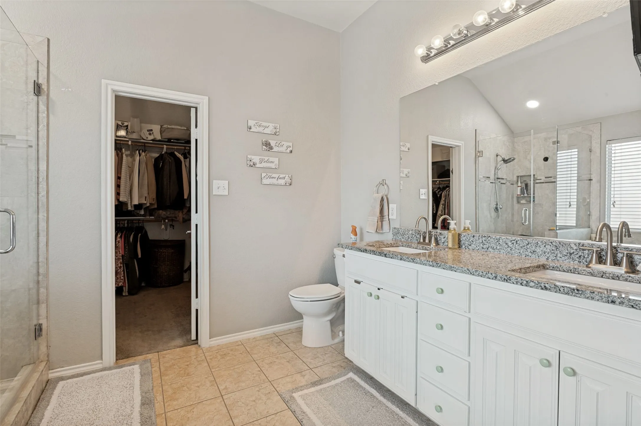Single Family Residence For Sale in Dallas County , 3039 Stallion Crossing, Irving, Texas 75060, 3 Bedroom, 3 Bathroom, 2 Garage spaces, 2,105 Sqft, built in 2006, mls#21375136, Real Estate Agent in Irving, Homes For Sale in Dallas county, Homes For Sale in Irving, Realtor in Irving Texas, Real Estate Brokerage Independent Realty Texas, Luminita Cordes Realtor
