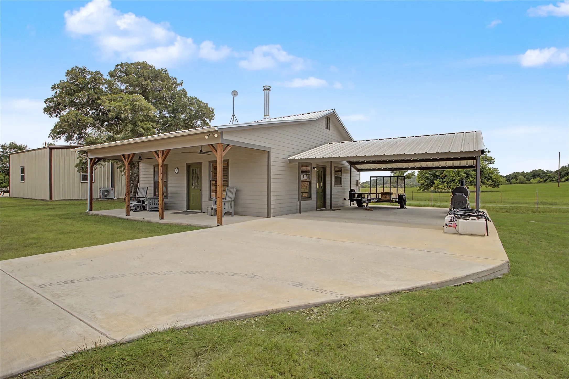 Apartment Exterior with Carport