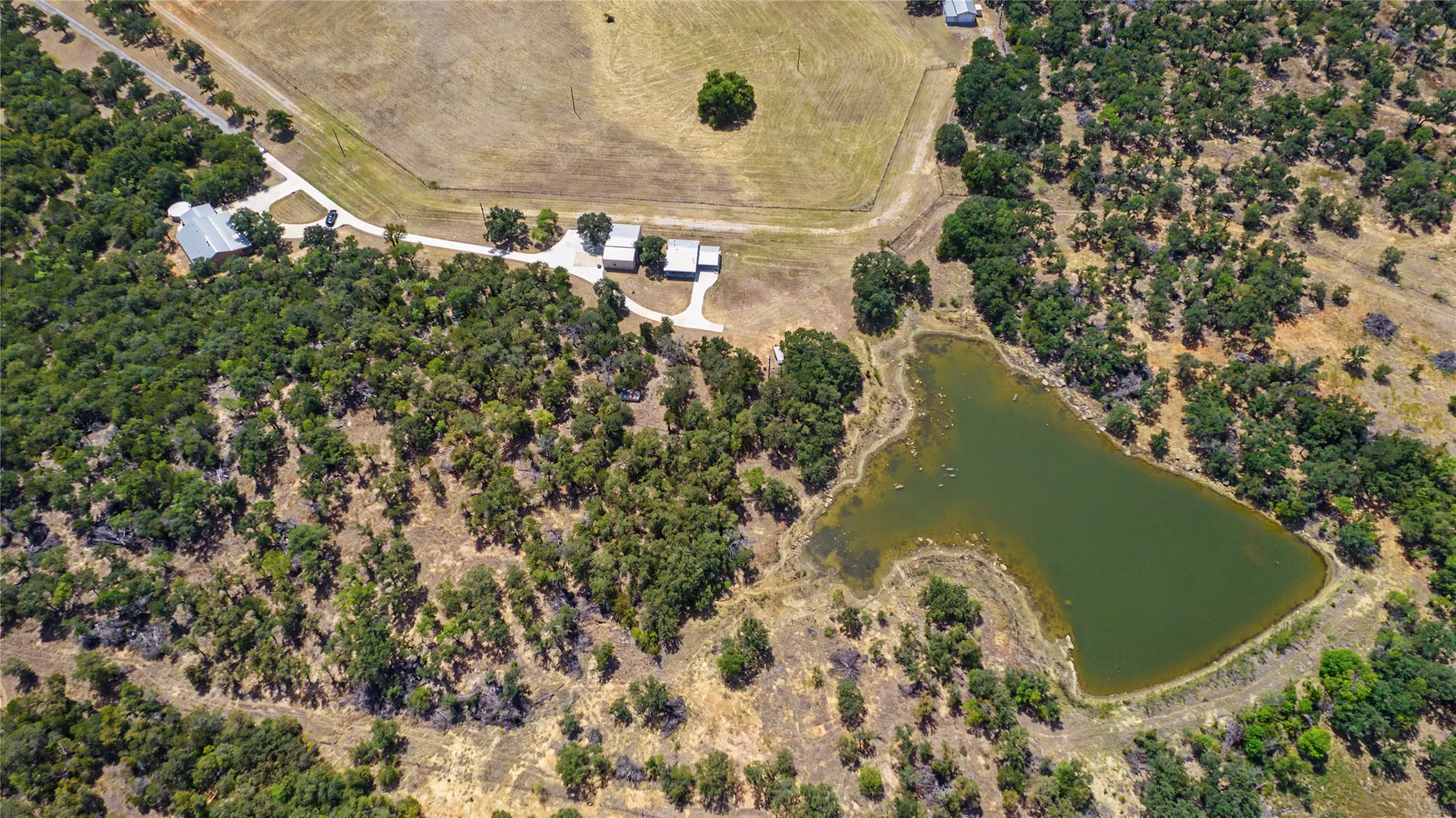Farm For Sale in Palo Pinto County , 2728 S Fm 129, Santo, Texas 76472, 4 Bedroom, 3 Bathroom, Garage spaces, 3,360 Sqft, built in 2016, mls#21373405, Real Estate Agent in Santo, Homes For Sale in Palo Pinto county, Homes For Sale in Santo, Realtor in Santo Texas, Real Estate Brokerage Independent Realty Texas, Luminita Cordes Realtor