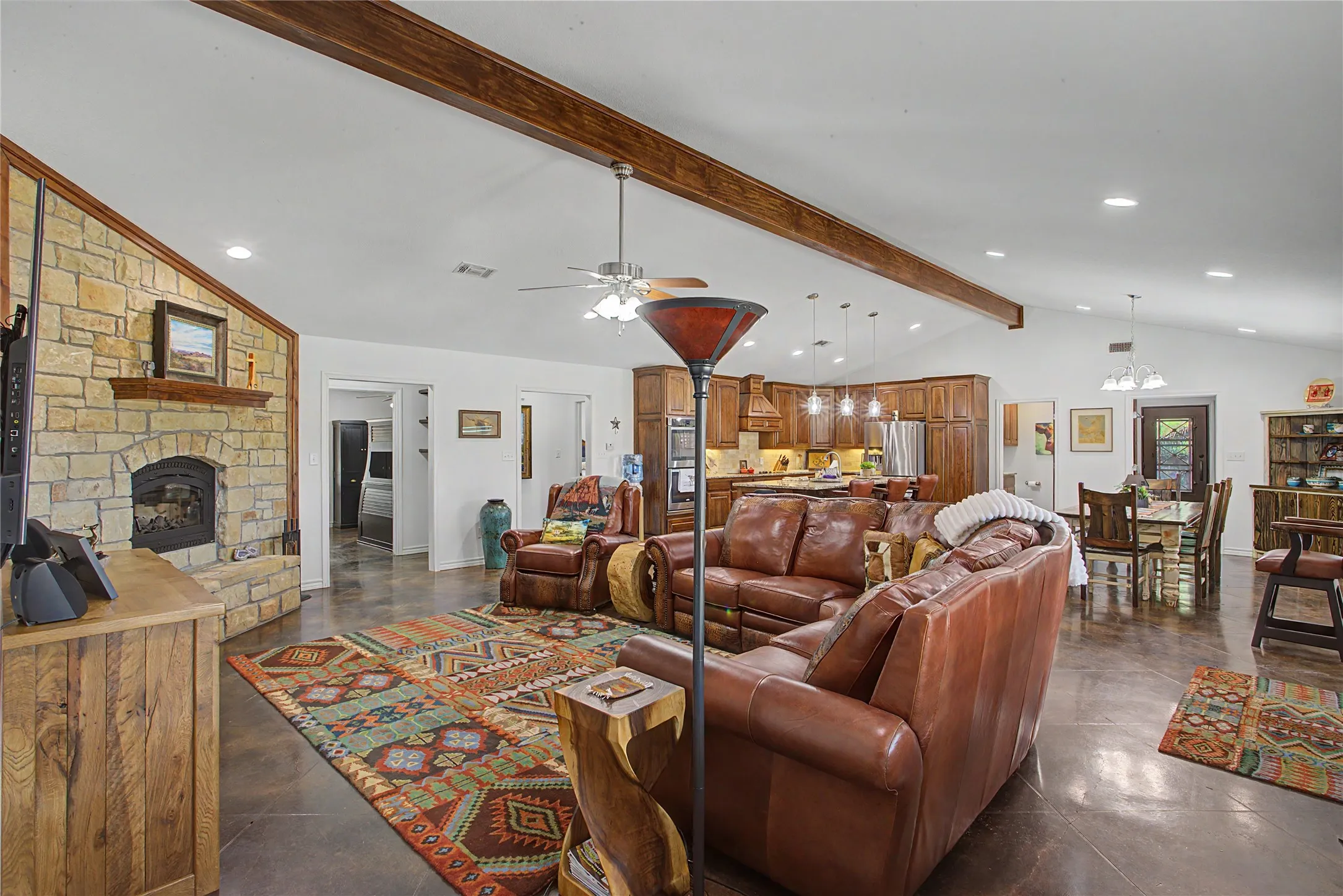 Farm For Sale in Palo Pinto County , 2728 S Fm 129, Santo, Texas 76472, 4 Bedroom, 3 Bathroom, Garage spaces, 3,360 Sqft, built in 2016, mls#21373405, Real Estate Agent in Santo, Homes For Sale in Palo Pinto county, Homes For Sale in Santo, Realtor in Santo Texas, Real Estate Brokerage Independent Realty Texas, Luminita Cordes Realtor