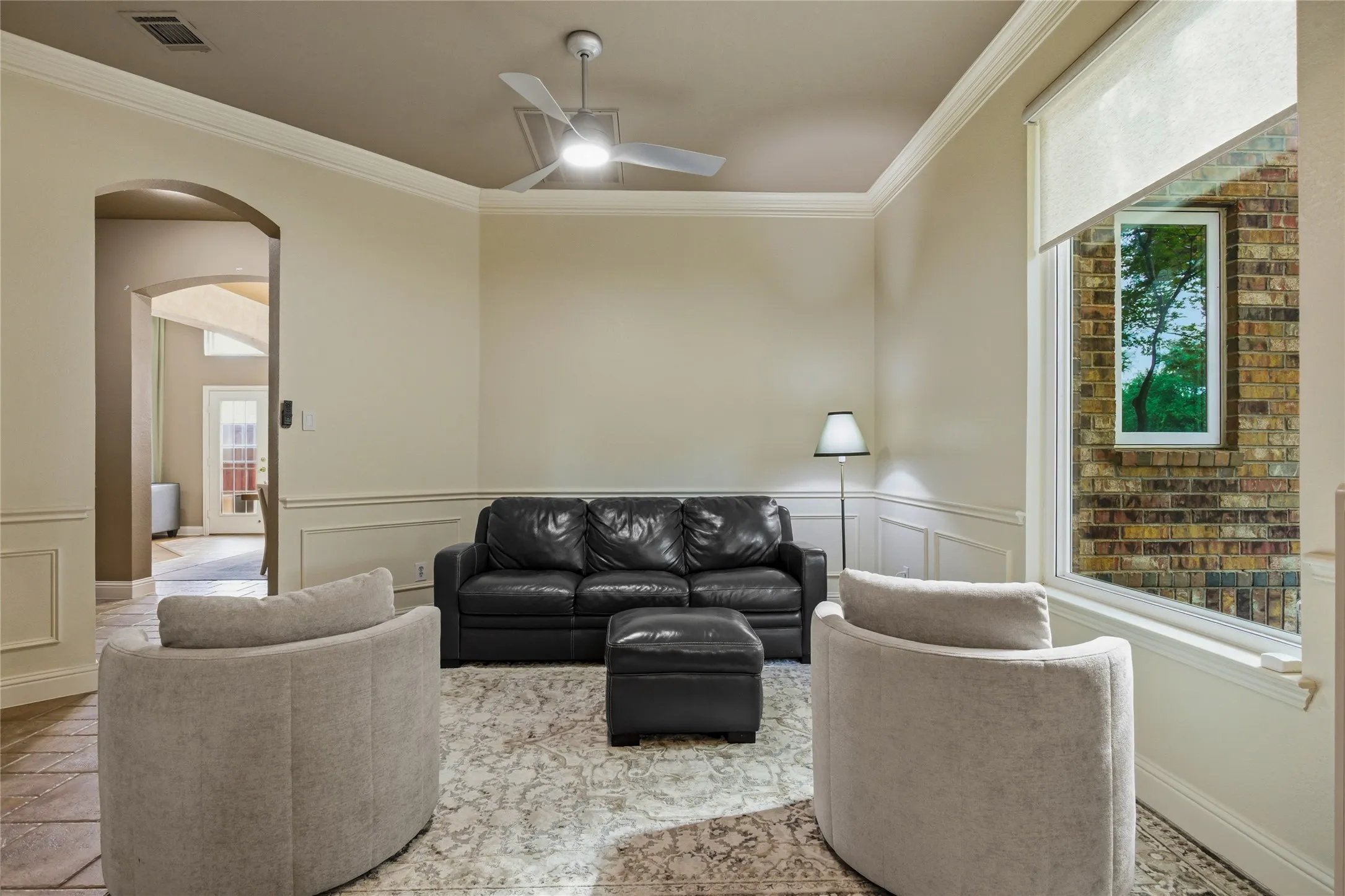 Single Family Residence For Rent in Dallas County , 9024 Bottlebrush Lane, Irving, Texas 75063, 4 Bedroom, 4 Bathroom, 2 Garage spaces, 3,813 Sqft, built in 2001, mls#21361956, Real Estate Agent in Irving, Homes For Rent in Dallas county, Homes For Rent in Irving, Realtor in Irving Texas, Real Estate Brokerage Independent Realty Texas, Luminita Cordes Realtor