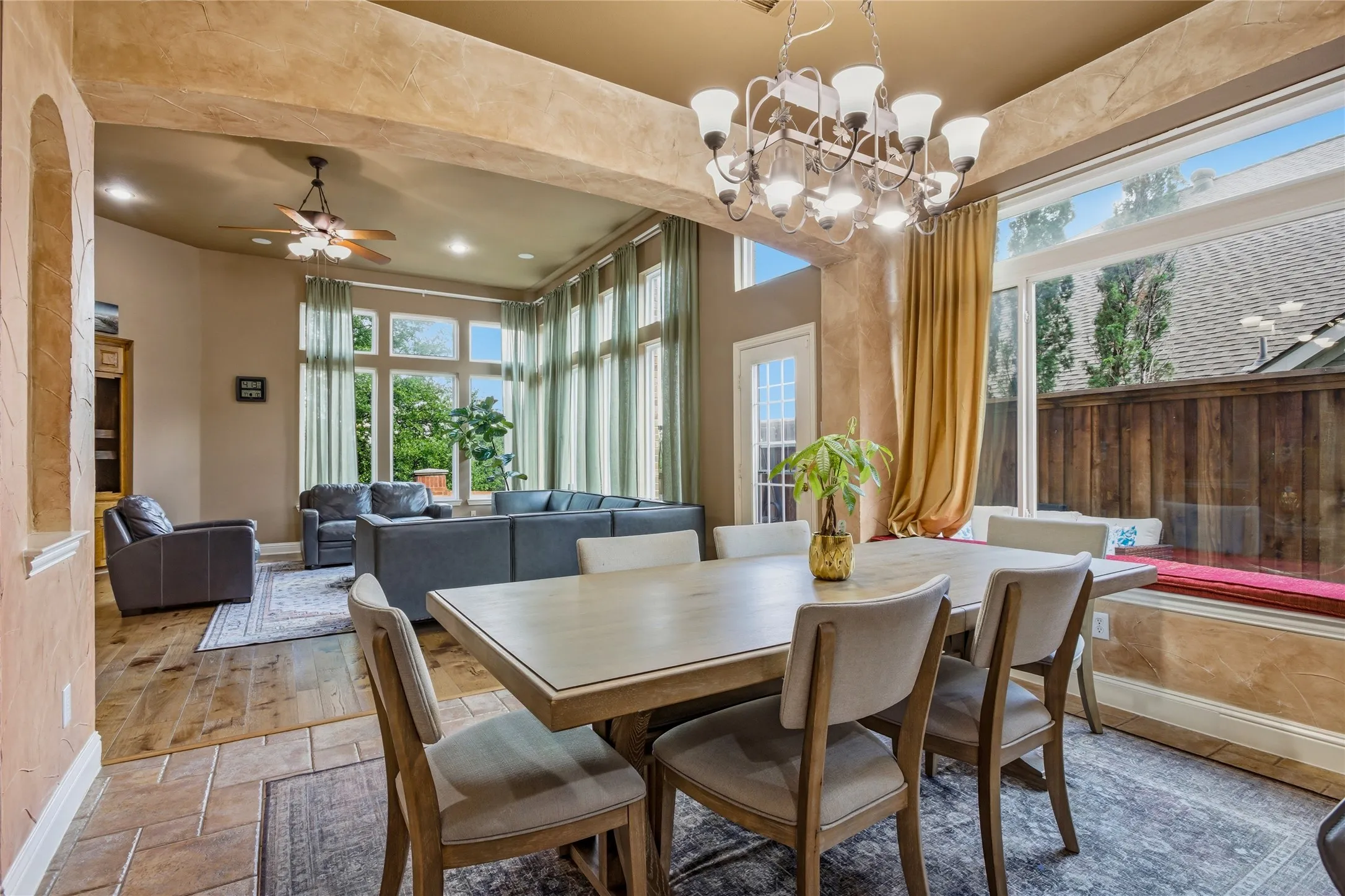 Single Family Residence For Rent in Dallas County , 9024 Bottlebrush Lane, Irving, Texas 75063, 4 Bedroom, 4 Bathroom, 2 Garage spaces, 3,813 Sqft, built in 2001, mls#21361956, Real Estate Agent in Irving, Homes For Rent in Dallas county, Homes For Rent in Irving, Realtor in Irving Texas, Real Estate Brokerage Independent Realty Texas, Luminita Cordes Realtor