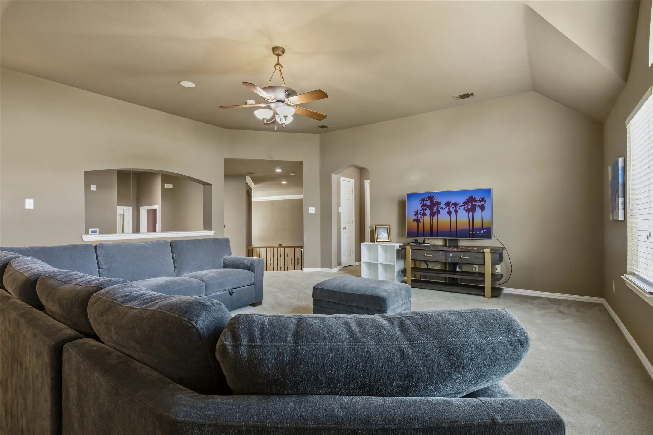 Single Family Residence For Rent in Dallas County , 9024 Bottlebrush Lane, Irving, Texas 75063, 4 Bedroom, 4 Bathroom, 2 Garage spaces, 3,813 Sqft, built in 2001, mls#21361956, Real Estate Agent in Irving, Homes For Rent in Dallas county, Homes For Rent in Irving, Realtor in Irving Texas, Real Estate Brokerage Independent Realty Texas, Luminita Cordes Realtor