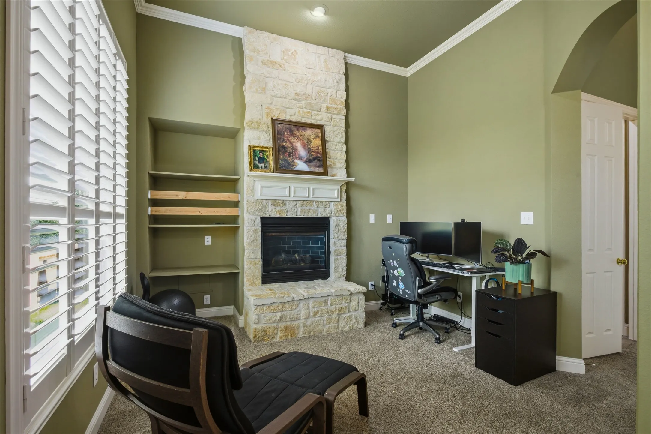 Single Family Residence For Rent in Dallas County , 9024 Bottlebrush Lane, Irving, Texas 75063, 4 Bedroom, 4 Bathroom, 2 Garage spaces, 3,813 Sqft, built in 2001, mls#21361956, Real Estate Agent in Irving, Homes For Rent in Dallas county, Homes For Rent in Irving, Realtor in Irving Texas, Real Estate Brokerage Independent Realty Texas, Luminita Cordes Realtor