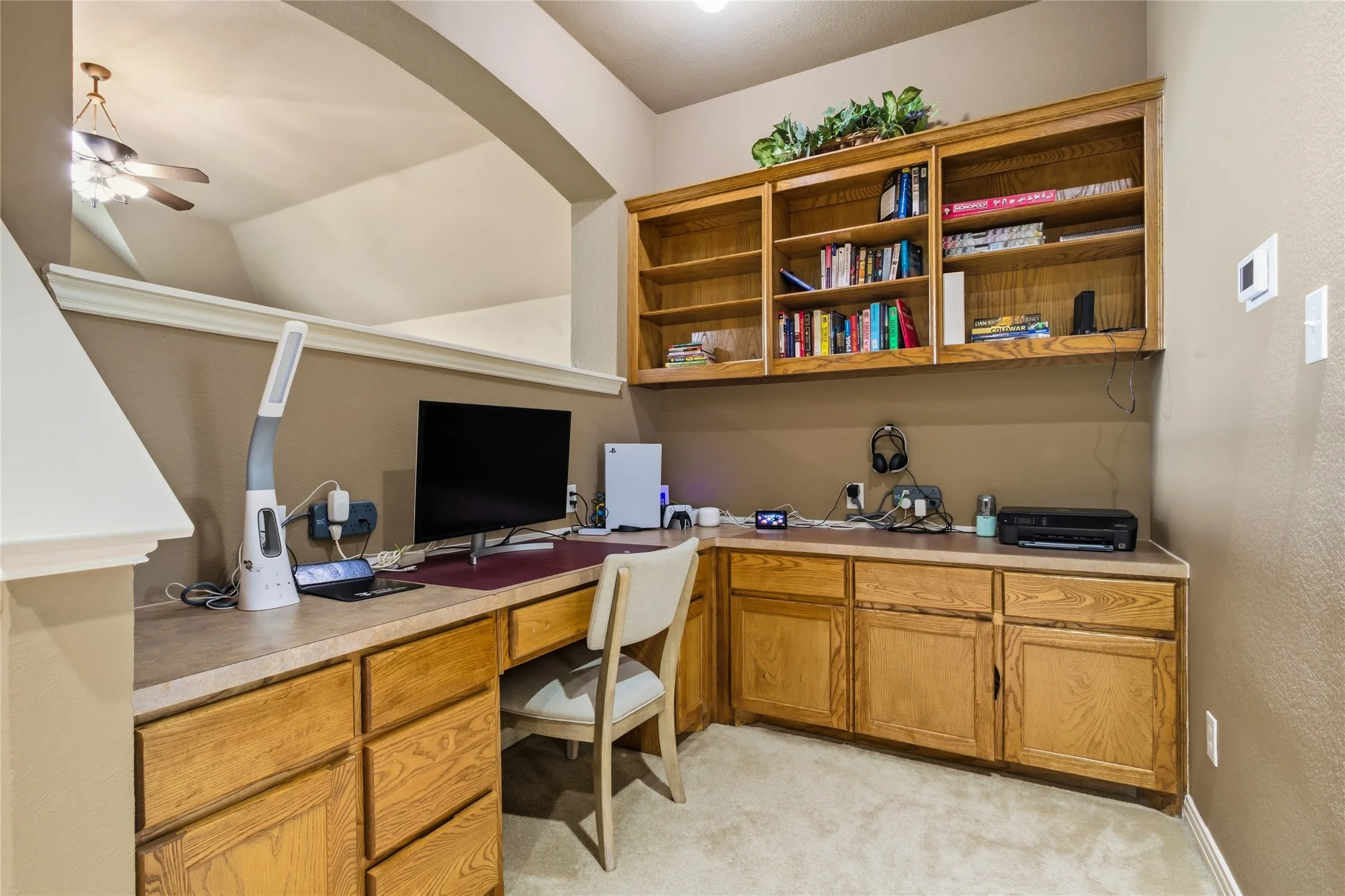Single Family Residence For Rent in Dallas County , 9024 Bottlebrush Lane, Irving, Texas 75063, 4 Bedroom, 4 Bathroom, 2 Garage spaces, 3,813 Sqft, built in 2001, mls#21361956, Real Estate Agent in Irving, Homes For Rent in Dallas county, Homes For Rent in Irving, Realtor in Irving Texas, Real Estate Brokerage Independent Realty Texas, Luminita Cordes Realtor