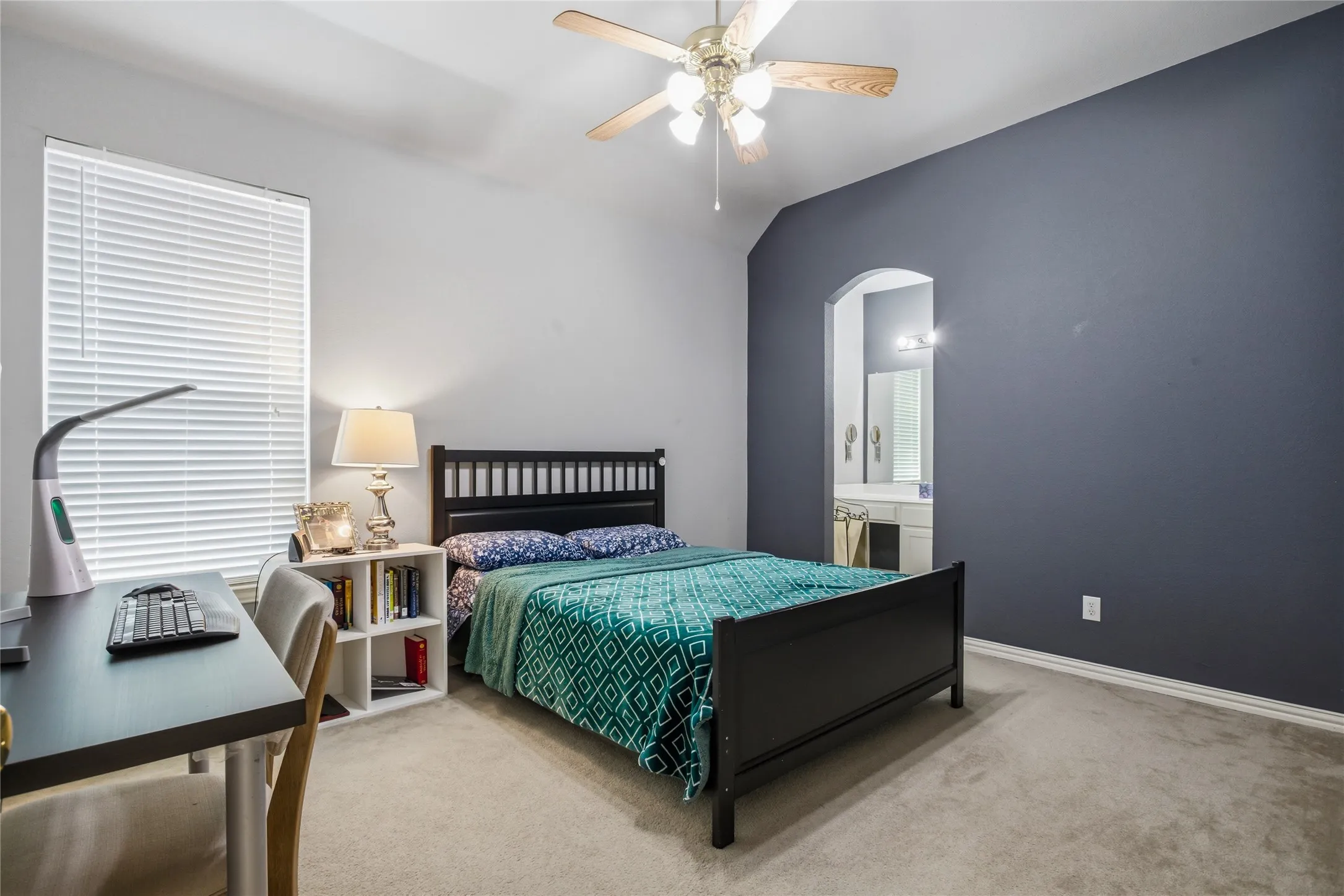 Single Family Residence For Rent in Dallas County , 9024 Bottlebrush Lane, Irving, Texas 75063, 4 Bedroom, 4 Bathroom, 2 Garage spaces, 3,813 Sqft, built in 2001, mls#21361956, Real Estate Agent in Irving, Homes For Rent in Dallas county, Homes For Rent in Irving, Realtor in Irving Texas, Real Estate Brokerage Independent Realty Texas, Luminita Cordes Realtor