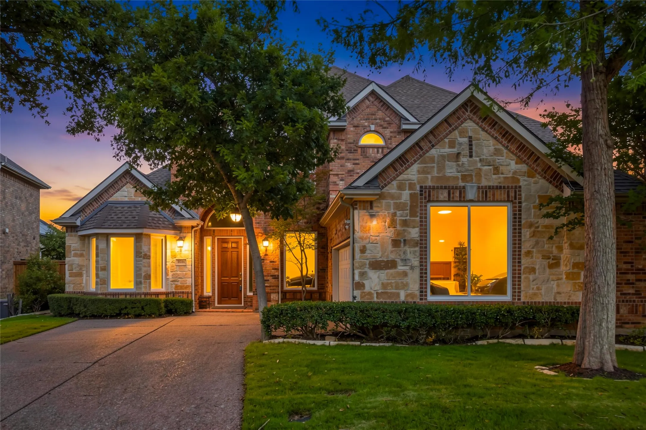Single Family Residence For Rent in Dallas County , 9024 Bottlebrush Lane, Irving, Texas 75063, 4 Bedroom, 4 Bathroom, 2 Garage spaces, 3,813 Sqft, built in 2001, mls#21361956, Real Estate Agent in Irving, Homes For Rent in Dallas county, Homes For Rent in Irving, Realtor in Irving Texas, Real Estate Brokerage Independent Realty Texas, Luminita Cordes Realtor