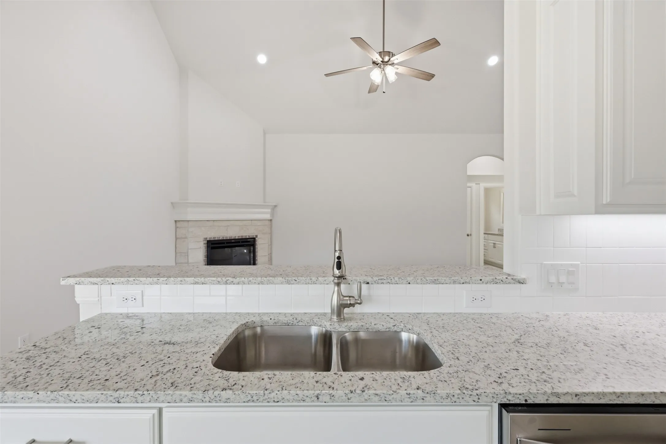 Single Family Residence For Sale in Parker County , 816 Haley Street, Springtown, Texas 76082, 3 Bedroom, 2 Bathroom, 2 Garage spaces, 1,800 Sqft, built in 2026, mls#21373668, Real Estate Agent in Springtown, Homes For Sale in Parker county, Homes For Sale in Springtown, Realtor in Springtown Texas, Real Estate Brokerage Independent Realty Texas, Luminita Cordes Realtor