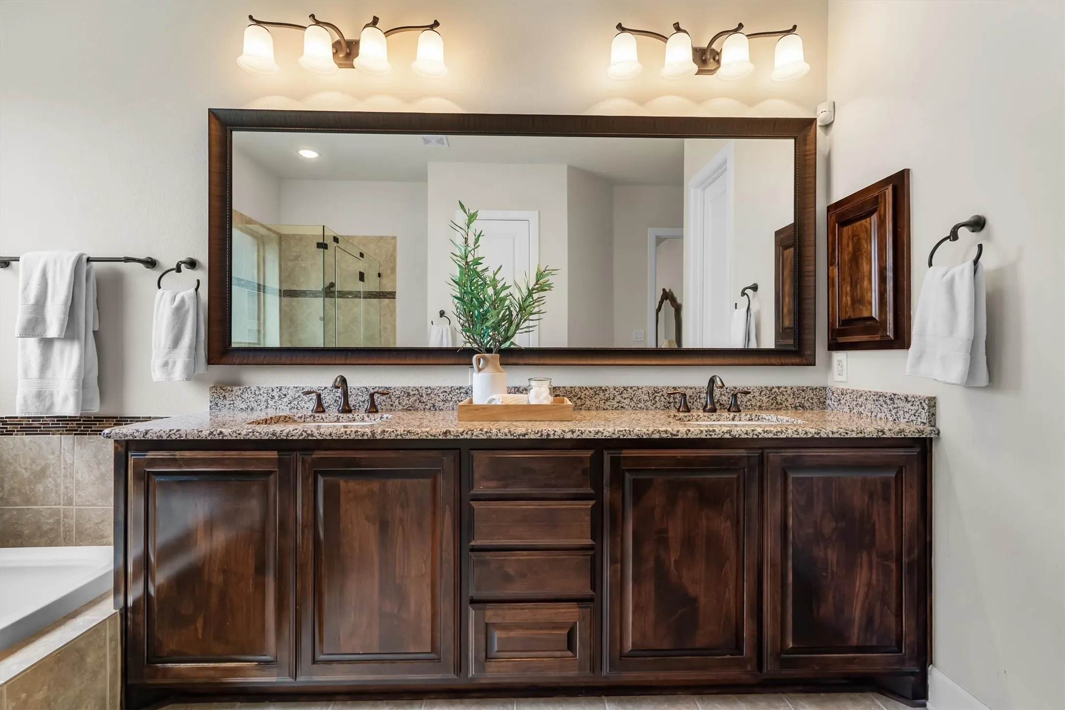 Single Family Residence For Sale in Denton County , 1305 5th Street, Argyle, Texas 76226, 6 Bedroom, 4 Bathroom, 2 Garage spaces, 4,376 Sqft, built in 2014, mls#21366235, Real Estate Agent in Argyle, Homes For Sale in Denton county, Homes For Sale in Argyle, Realtor in Argyle Texas, Real Estate Brokerage Independent Realty Texas, Luminita Cordes Realtor