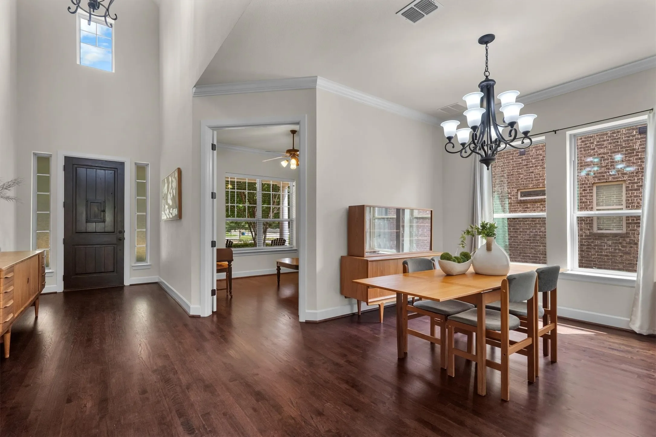 Single Family Residence For Sale in Denton County , 1305 5th Street, Argyle, Texas 76226, 6 Bedroom, 4 Bathroom, 2 Garage spaces, 4,376 Sqft, built in 2014, mls#21366235, Real Estate Agent in Argyle, Homes For Sale in Denton county, Homes For Sale in Argyle, Realtor in Argyle Texas, Real Estate Brokerage Independent Realty Texas, Luminita Cordes Realtor