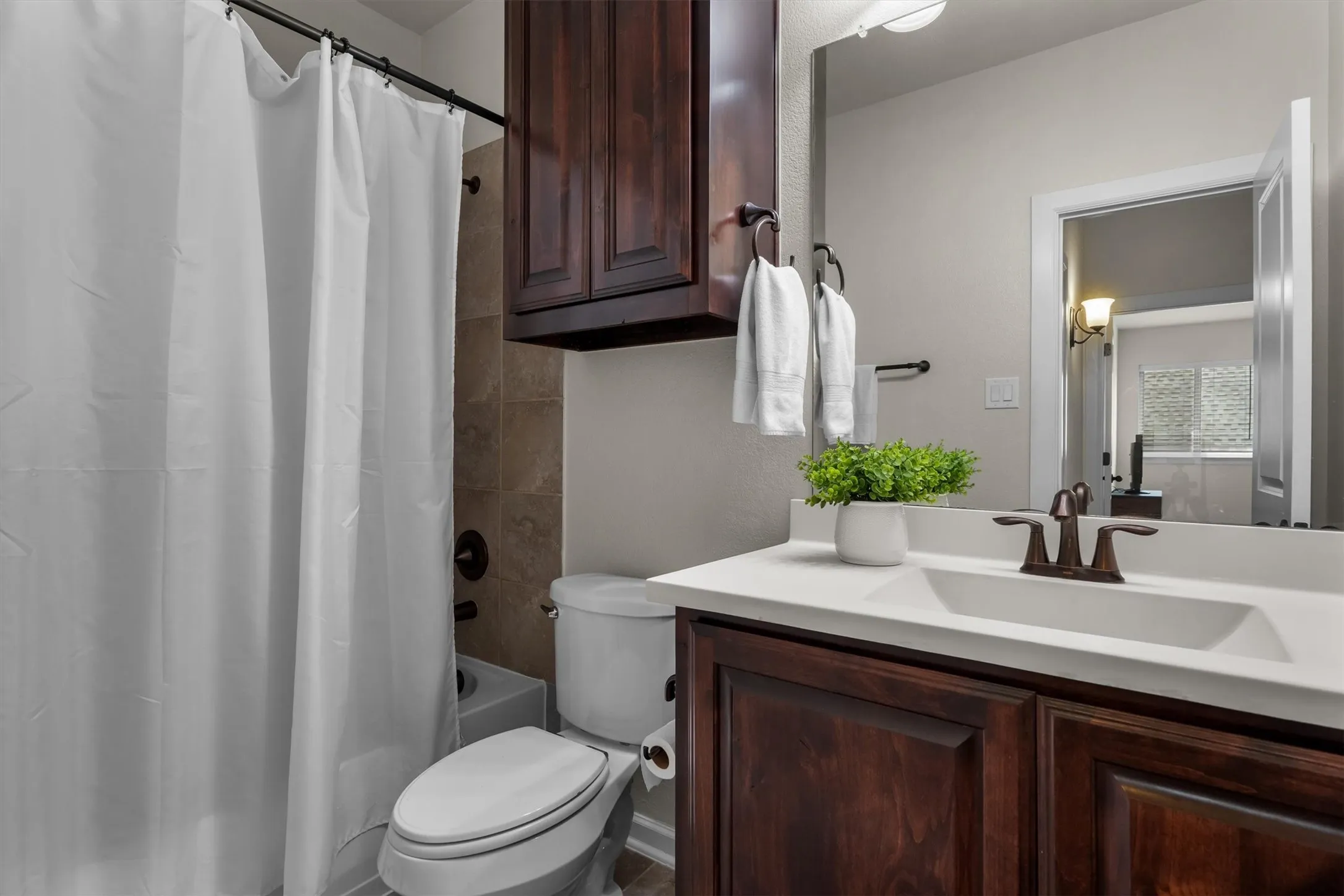 Single Family Residence For Sale in Denton County , 1305 5th Street, Argyle, Texas 76226, 6 Bedroom, 4 Bathroom, 2 Garage spaces, 4,376 Sqft, built in 2014, mls#21366235, Real Estate Agent in Argyle, Homes For Sale in Denton county, Homes For Sale in Argyle, Realtor in Argyle Texas, Real Estate Brokerage Independent Realty Texas, Luminita Cordes Realtor
