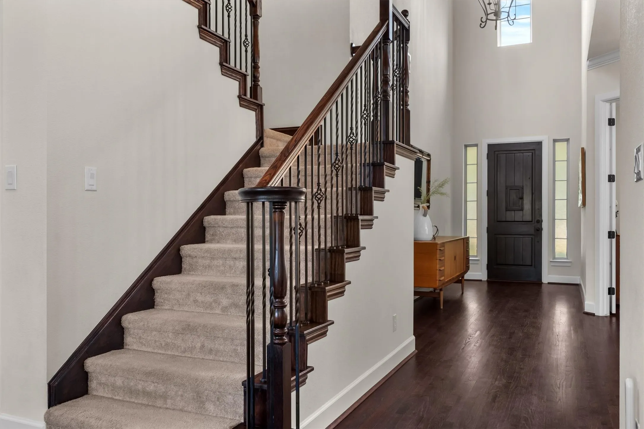 Single Family Residence For Sale in Denton County , 1305 5th Street, Argyle, Texas 76226, 6 Bedroom, 4 Bathroom, 2 Garage spaces, 4,376 Sqft, built in 2014, mls#21366235, Real Estate Agent in Argyle, Homes For Sale in Denton county, Homes For Sale in Argyle, Realtor in Argyle Texas, Real Estate Brokerage Independent Realty Texas, Luminita Cordes Realtor