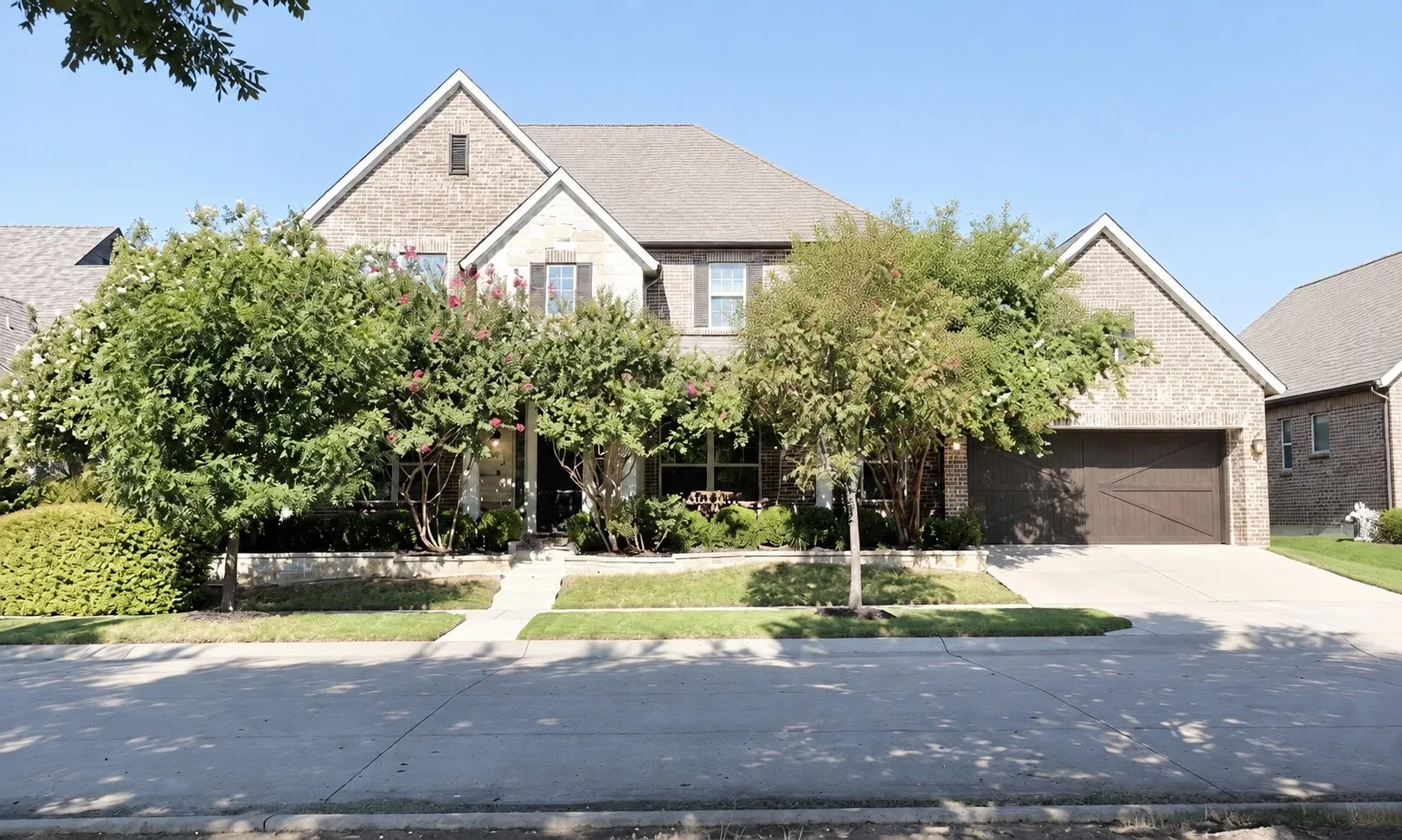 Single Family Residence For Sale in Denton County , 1305 5th Street, Argyle, Texas 76226, 6 Bedroom, 4 Bathroom, 2 Garage spaces, 4,376 Sqft, built in 2014, mls#21366235, Real Estate Agent in Argyle, Homes For Sale in Denton county, Homes For Sale in Argyle, Realtor in Argyle Texas, Real Estate Brokerage Independent Realty Texas, Luminita Cordes Realtor