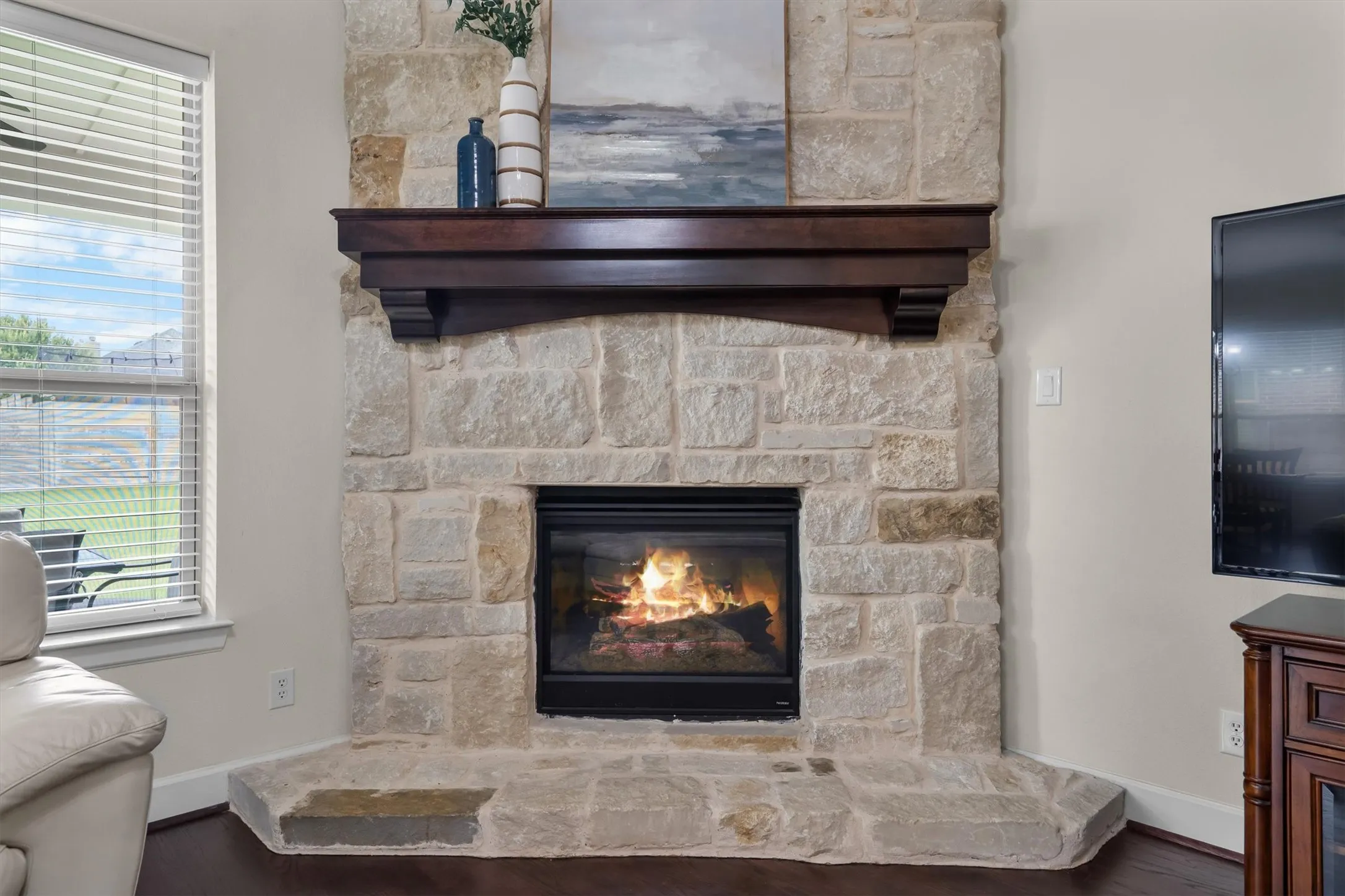 Single Family Residence For Sale in Denton County , 1305 5th Street, Argyle, Texas 76226, 6 Bedroom, 4 Bathroom, 2 Garage spaces, 4,376 Sqft, built in 2014, mls#21366235, Real Estate Agent in Argyle, Homes For Sale in Denton county, Homes For Sale in Argyle, Realtor in Argyle Texas, Real Estate Brokerage Independent Realty Texas, Luminita Cordes Realtor