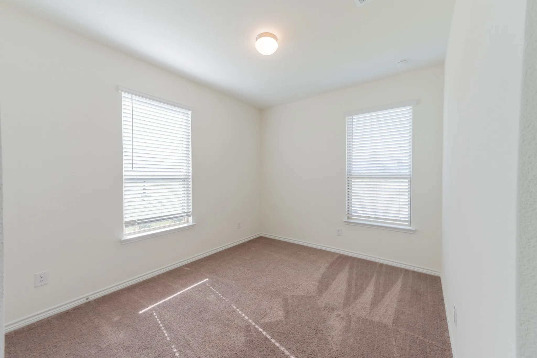 Single Family Residence For Rent in Denton County , 2701 Webb Avenue, Aubrey, Texas 76227, 4 Bedroom, 2 Bathroom, 2 Garage spaces, 2,127 Sqft, built in 2021, mls#21366076, Real Estate Agent in Aubrey, Homes For Rent in Denton county, Homes For Rent in Aubrey, Realtor in Aubrey Texas, Real Estate Brokerage Independent Realty Texas, Luminita Cordes Realtor