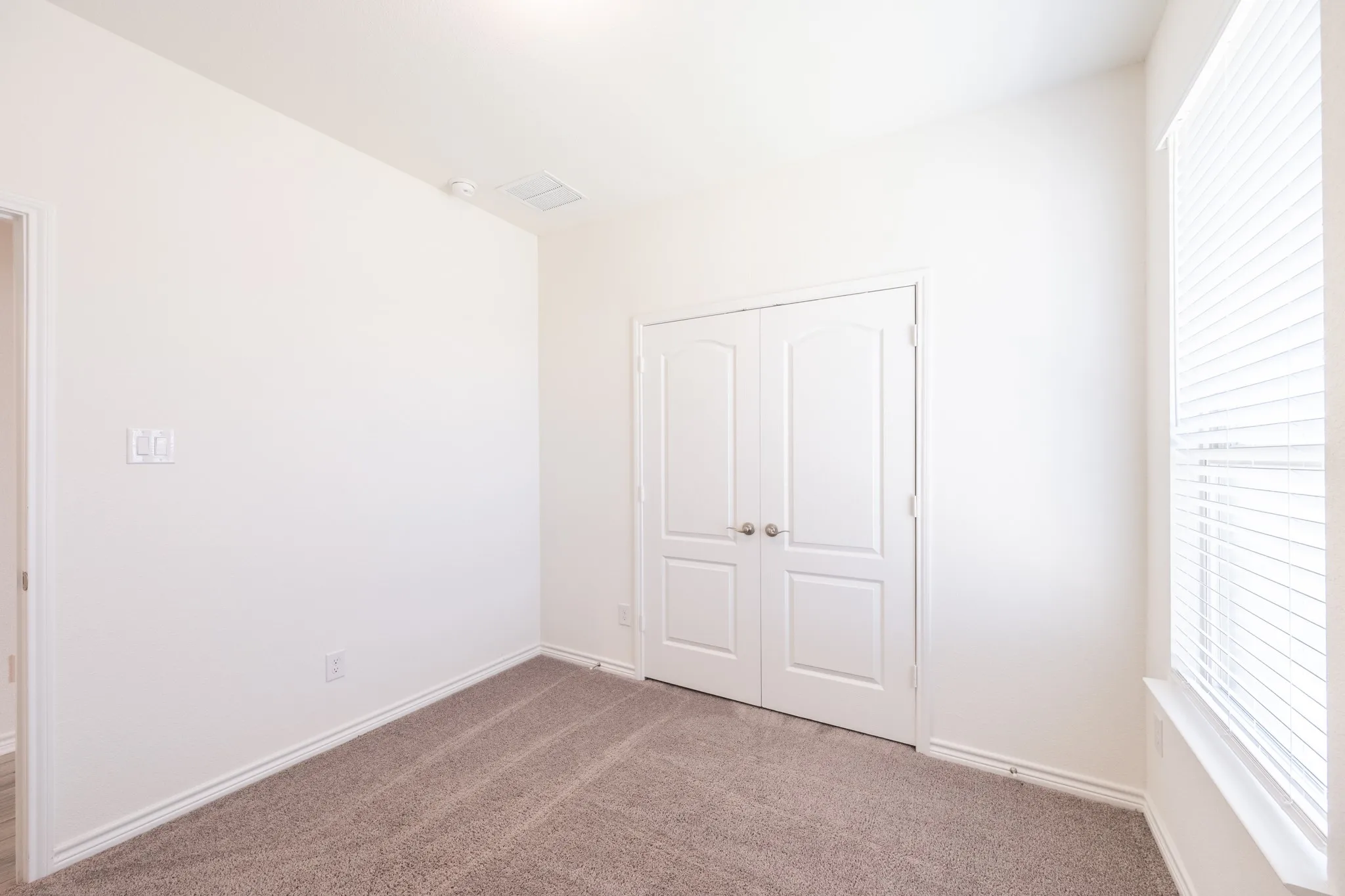 Single Family Residence For Rent in Denton County , 2701 Webb Avenue, Aubrey, Texas 76227, 4 Bedroom, 2 Bathroom, 2 Garage spaces, 2,127 Sqft, built in 2021, mls#21366076, Real Estate Agent in Aubrey, Homes For Rent in Denton county, Homes For Rent in Aubrey, Realtor in Aubrey Texas, Real Estate Brokerage Independent Realty Texas, Luminita Cordes Realtor