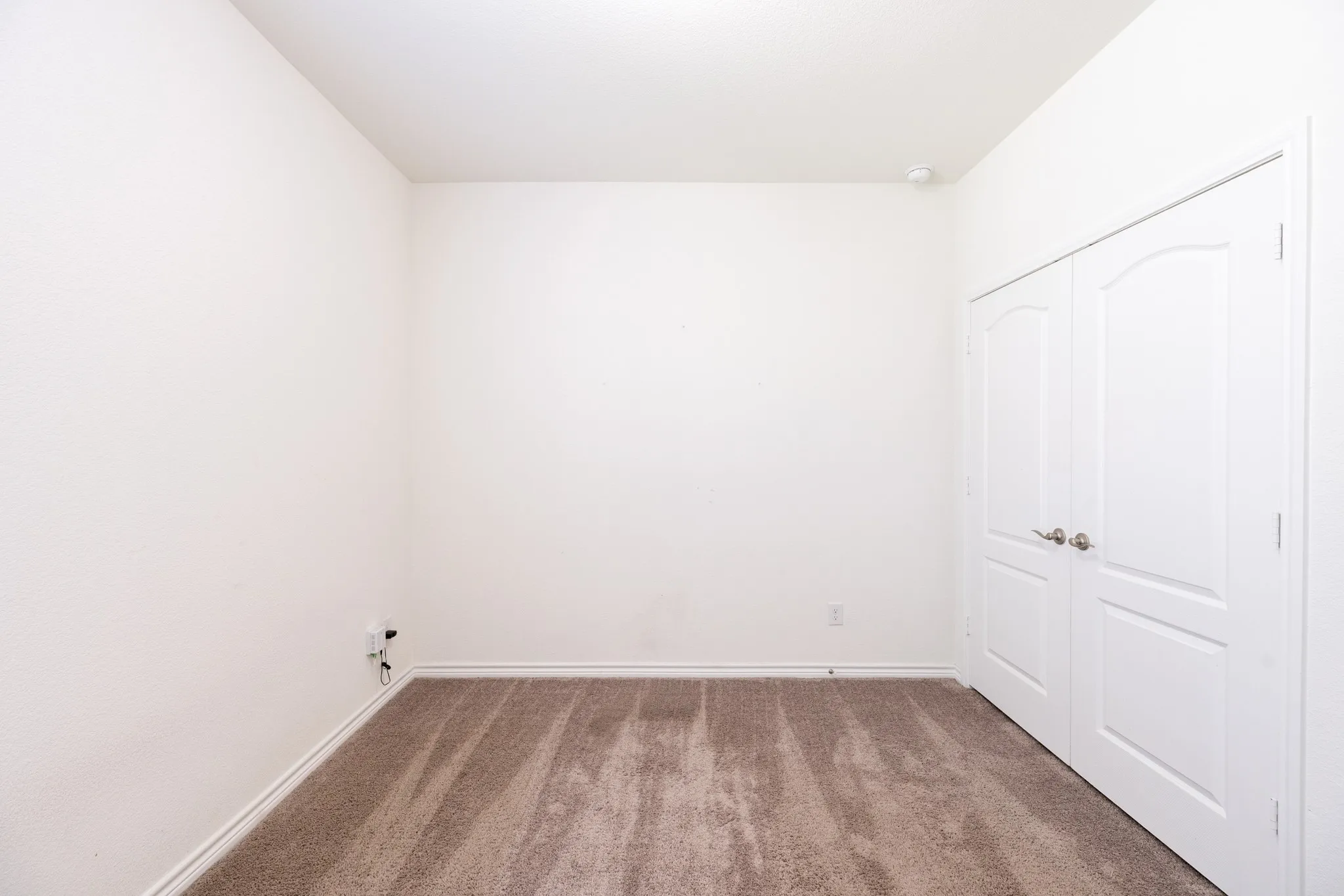 Single Family Residence For Rent in Denton County , 2701 Webb Avenue, Aubrey, Texas 76227, 4 Bedroom, 2 Bathroom, 2 Garage spaces, 2,127 Sqft, built in 2021, mls#21366076, Real Estate Agent in Aubrey, Homes For Rent in Denton county, Homes For Rent in Aubrey, Realtor in Aubrey Texas, Real Estate Brokerage Independent Realty Texas, Luminita Cordes Realtor