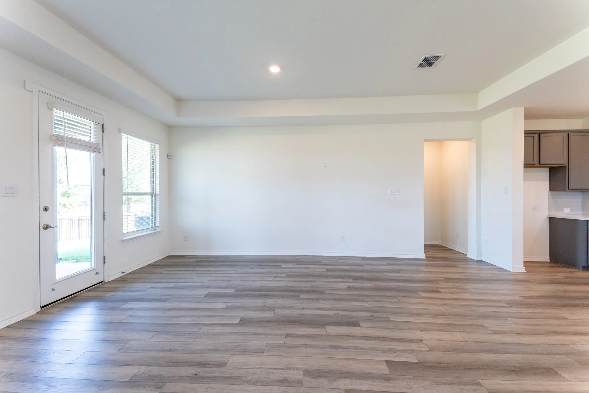 Single Family Residence For Rent in Denton County , 2701 Webb Avenue, Aubrey, Texas 76227, 4 Bedroom, 2 Bathroom, 2 Garage spaces, 2,127 Sqft, built in 2021, mls#21366076, Real Estate Agent in Aubrey, Homes For Rent in Denton county, Homes For Rent in Aubrey, Realtor in Aubrey Texas, Real Estate Brokerage Independent Realty Texas, Luminita Cordes Realtor