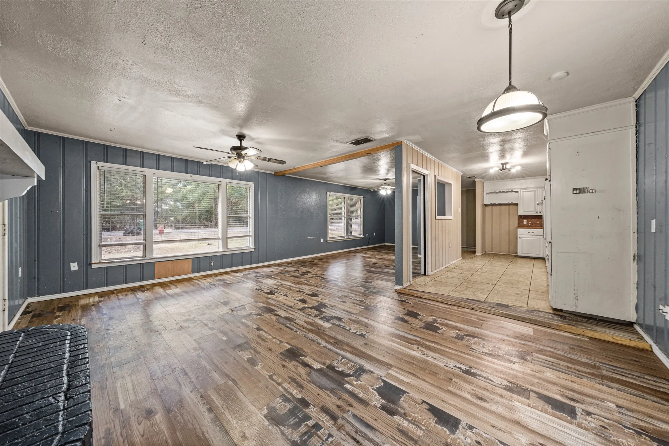 Single Family Residence For Sale in Mc Lennan County , 1311 E Stegall Road, Robinson, Texas 76706, 3 Bedroom, 2 Bathroom, 1 Garage spaces, 1,697 Sqft, built in 1978, mls#21374928, Real Estate Agent in Robinson, Homes For Sale in Mc Lennan county, Homes For Sale in Robinson, Realtor in Robinson Texas, Real Estate Brokerage Independent Realty Texas, Luminita Cordes Realtor