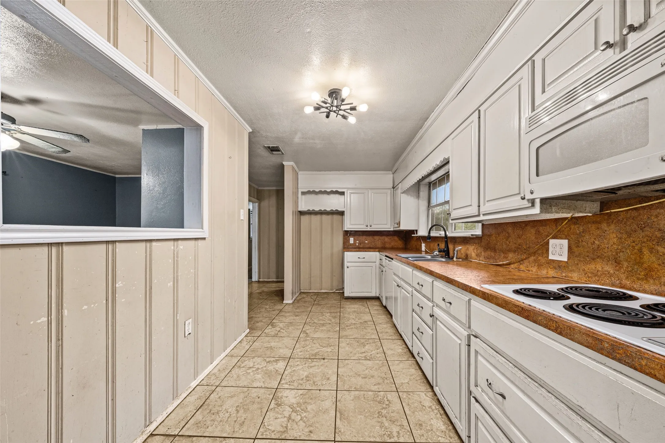 Single Family Residence For Sale in Mc Lennan County , 1311 E Stegall Road, Robinson, Texas 76706, 3 Bedroom, 2 Bathroom, 1 Garage spaces, 1,697 Sqft, built in 1978, mls#21374928, Real Estate Agent in Robinson, Homes For Sale in Mc Lennan county, Homes For Sale in Robinson, Realtor in Robinson Texas, Real Estate Brokerage Independent Realty Texas, Luminita Cordes Realtor