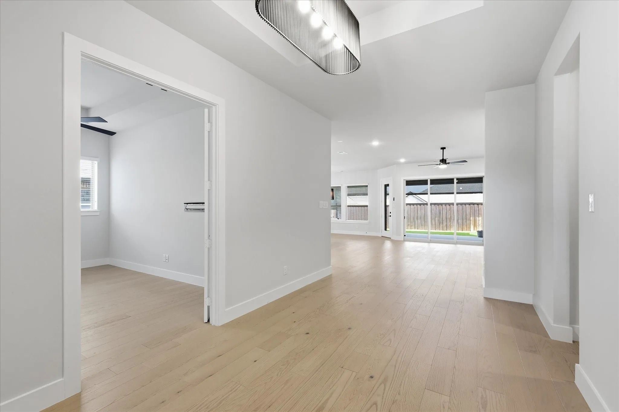 Single Family Residence For Sale in Denton County , 2816 Garrett Drive, Highland Village, Texas 75077, 4 Bedroom, 3 Bathroom, 3 Garage spaces, 2,747 Sqft, built in 2022, mls#21367114, Real Estate Agent in Highland Village, Homes For Sale in Denton county, Homes For Sale in Highland Village, Realtor in Highland Village Texas, Real Estate Brokerage Independent Realty Texas, Luminita Cordes Realtor