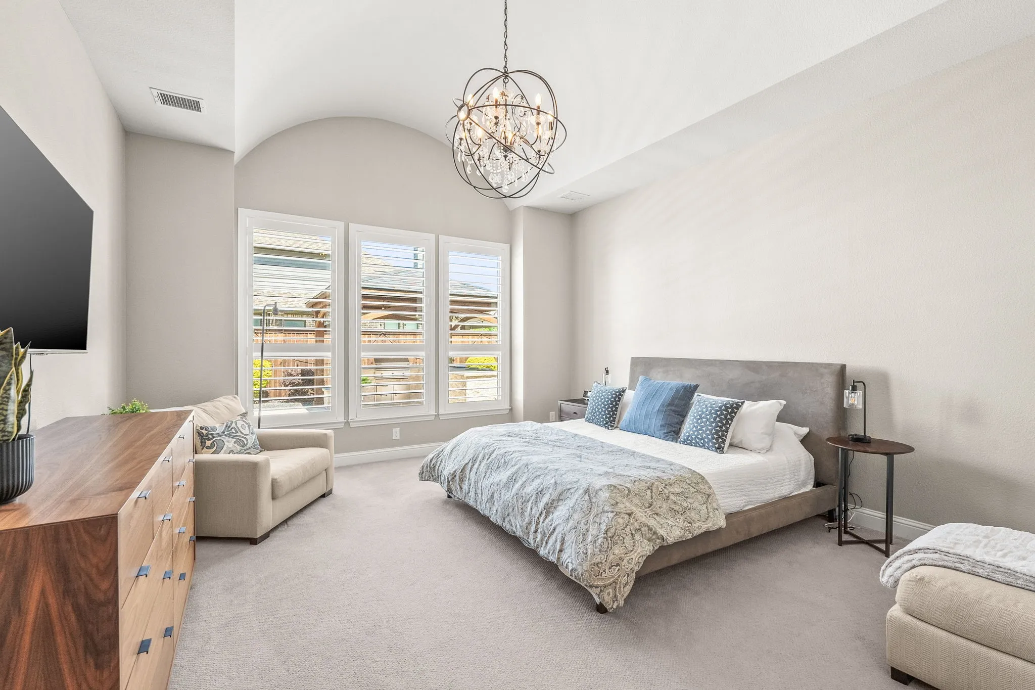 Single Family Residence For Sale in Collin County , 1405 Devonshire Drive, Celina, Texas 75009, 5 Bedroom, 5 Bathroom, 3 Garage spaces, 4,303 Sqft, built in 2016, mls#21373606, Real Estate Agent in Celina, Homes For Sale in Collin county, Homes For Sale in Celina, Realtor in Celina Texas, Real Estate Brokerage Independent Realty Texas, Luminita Cordes Realtor