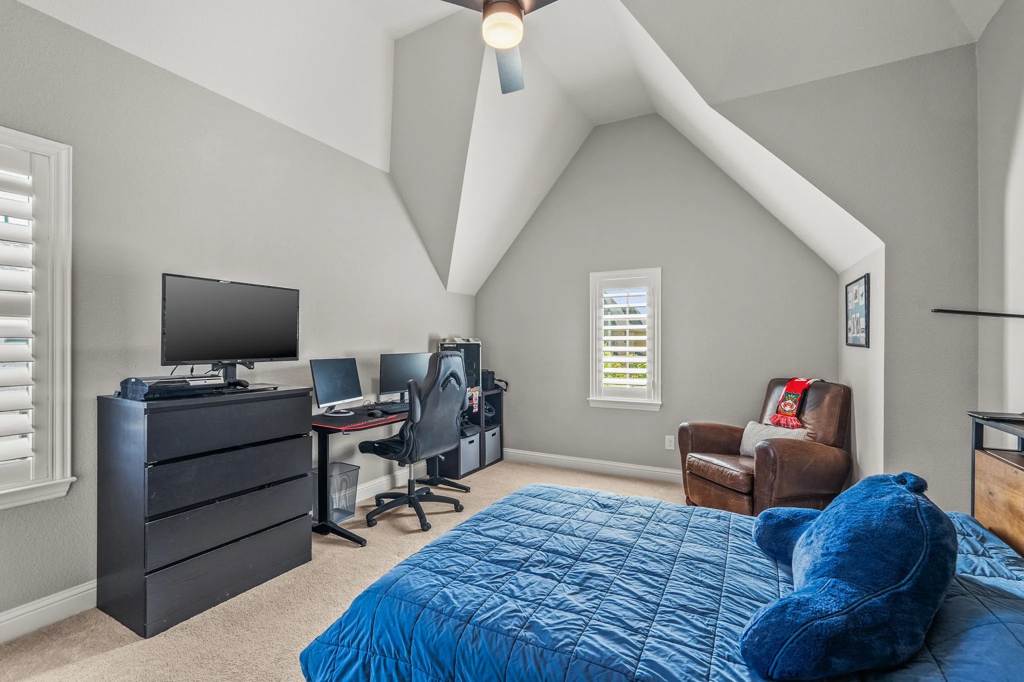 Single Family Residence For Sale in Collin County , 1405 Devonshire Drive, Celina, Texas 75009, 5 Bedroom, 5 Bathroom, 3 Garage spaces, 4,303 Sqft, built in 2016, mls#21373606, Real Estate Agent in Celina, Homes For Sale in Collin county, Homes For Sale in Celina, Realtor in Celina Texas, Real Estate Brokerage Independent Realty Texas, Luminita Cordes Realtor