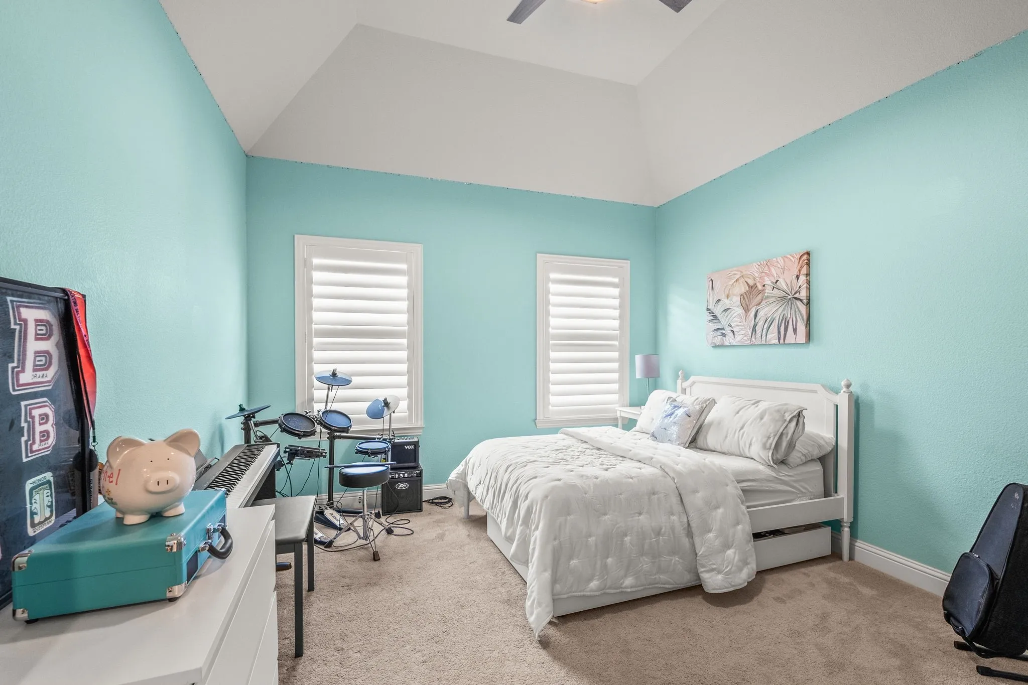 Single Family Residence For Sale in Collin County , 1405 Devonshire Drive, Celina, Texas 75009, 5 Bedroom, 5 Bathroom, 3 Garage spaces, 4,303 Sqft, built in 2016, mls#21373606, Real Estate Agent in Celina, Homes For Sale in Collin county, Homes For Sale in Celina, Realtor in Celina Texas, Real Estate Brokerage Independent Realty Texas, Luminita Cordes Realtor