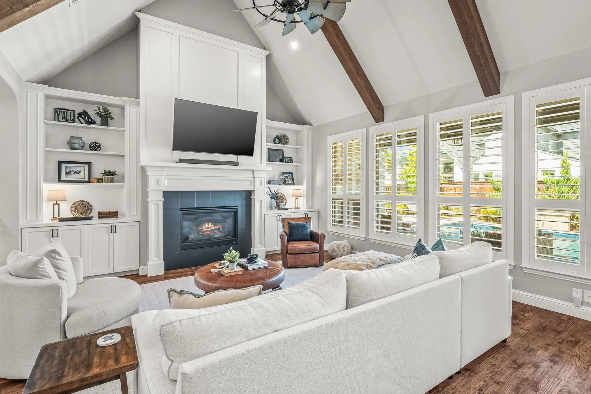 Single Family Residence For Sale in Collin County , 1405 Devonshire Drive, Celina, Texas 75009, 5 Bedroom, 5 Bathroom, 3 Garage spaces, 4,303 Sqft, built in 2016, mls#21373606, Real Estate Agent in Celina, Homes For Sale in Collin county, Homes For Sale in Celina, Realtor in Celina Texas, Real Estate Brokerage Independent Realty Texas, Luminita Cordes Realtor