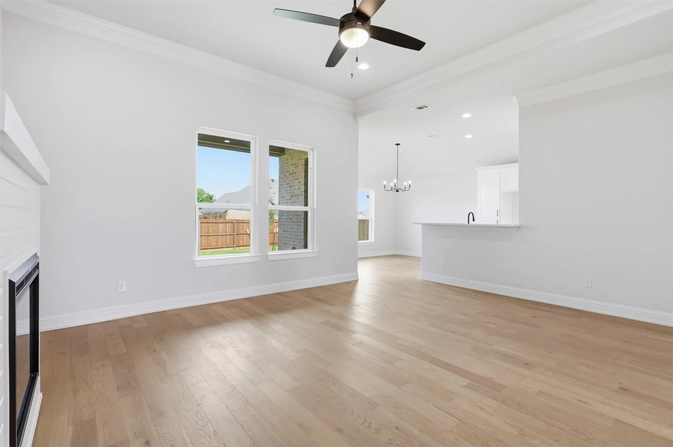 Single Family Residence For Sale in Parker County , 728 Raylan Street, Springtown, Texas 76082, 4 Bedroom, 2 Bathroom, 2 Garage spaces, 1,725 Sqft, built in 2026, mls#21373700, Real Estate Agent in Springtown, Homes For Sale in Parker county, Homes For Sale in Springtown, Realtor in Springtown Texas, Real Estate Brokerage Independent Realty Texas, Luminita Cordes Realtor