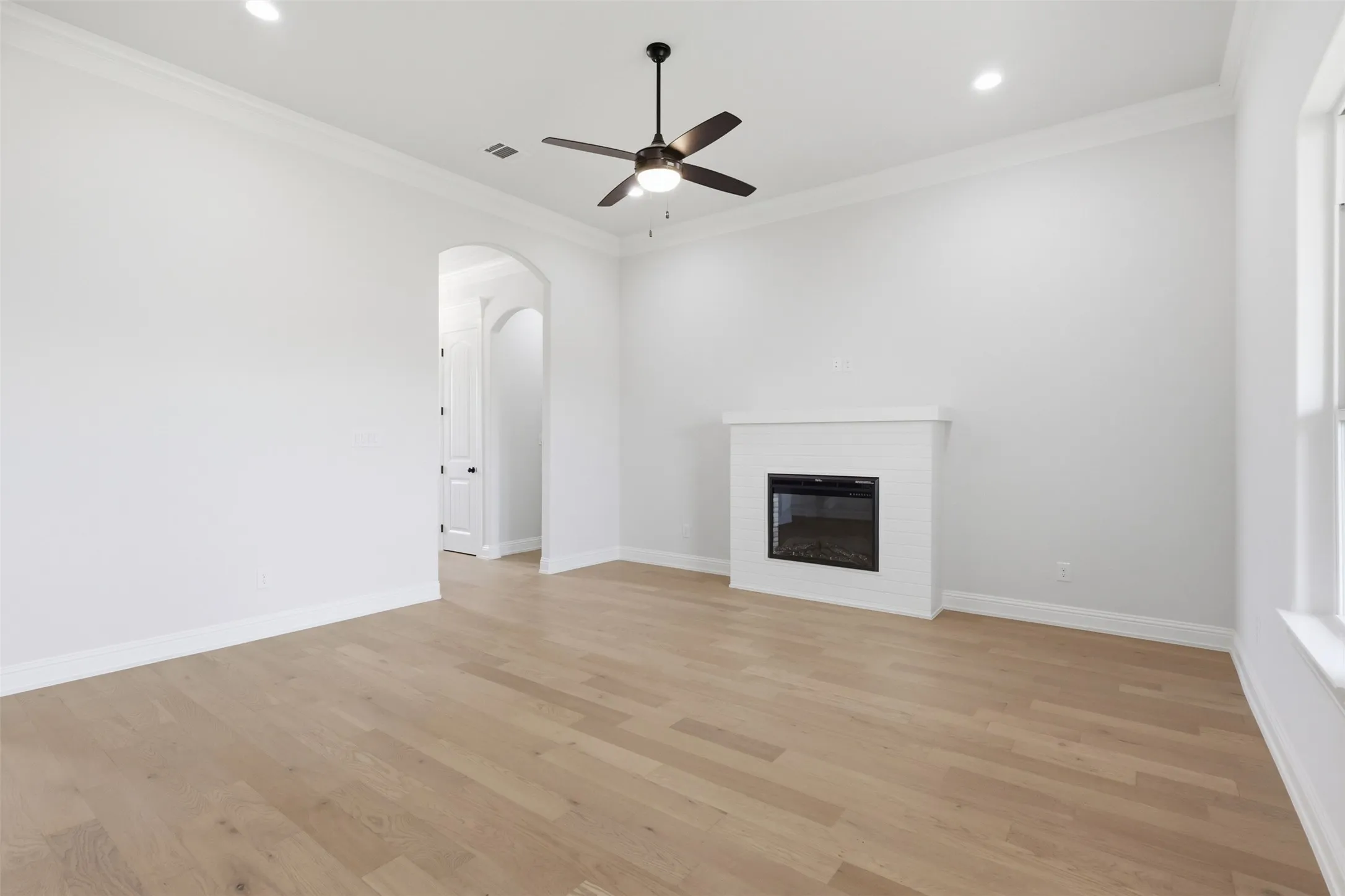 Single Family Residence For Sale in Parker County , 728 Raylan Street, Springtown, Texas 76082, 4 Bedroom, 2 Bathroom, 2 Garage spaces, 1,725 Sqft, built in 2026, mls#21373700, Real Estate Agent in Springtown, Homes For Sale in Parker county, Homes For Sale in Springtown, Realtor in Springtown Texas, Real Estate Brokerage Independent Realty Texas, Luminita Cordes Realtor