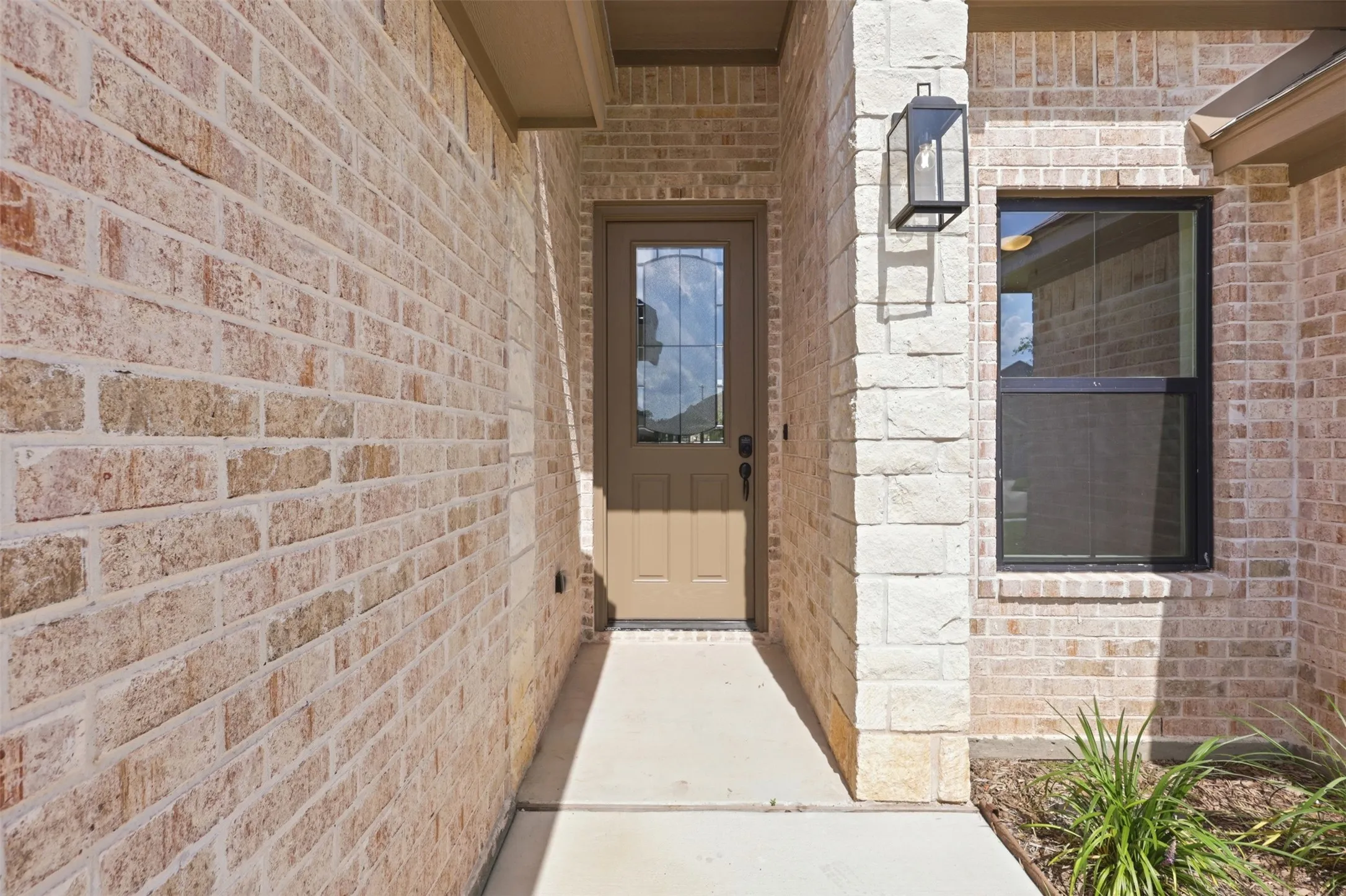 Single Family Residence For Sale in Parker County , 728 Raylan Street, Springtown, Texas 76082, 4 Bedroom, 2 Bathroom, 2 Garage spaces, 1,725 Sqft, built in 2026, mls#21373700, Real Estate Agent in Springtown, Homes For Sale in Parker county, Homes For Sale in Springtown, Realtor in Springtown Texas, Real Estate Brokerage Independent Realty Texas, Luminita Cordes Realtor