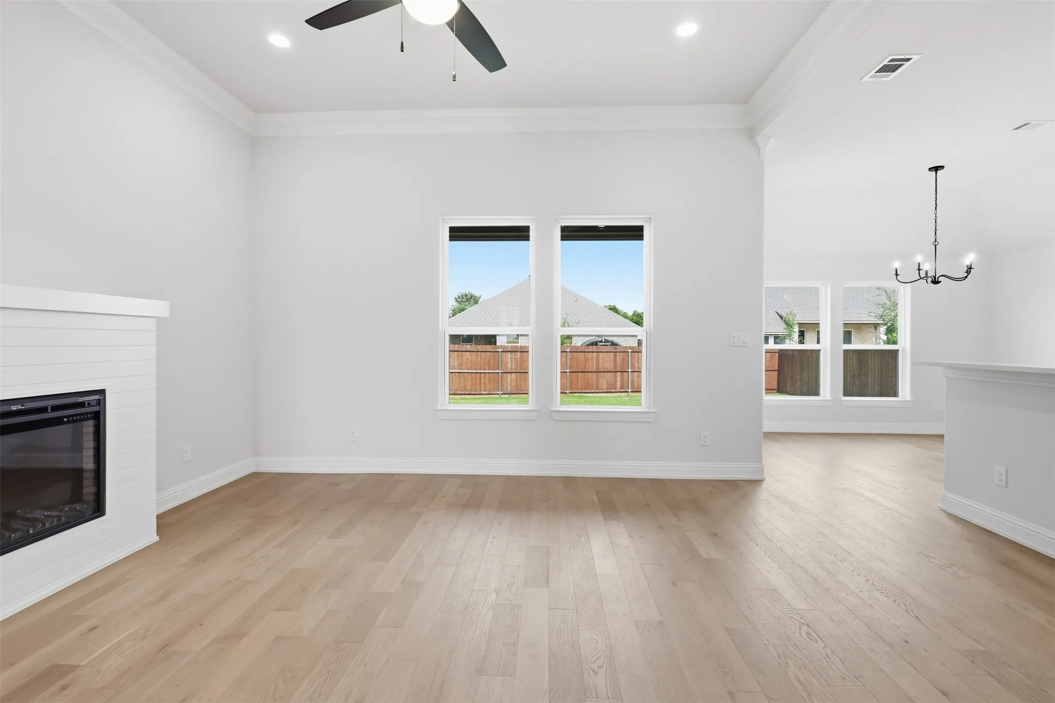 Single Family Residence For Sale in Parker County , 728 Raylan Street, Springtown, Texas 76082, 4 Bedroom, 2 Bathroom, 2 Garage spaces, 1,725 Sqft, built in 2026, mls#21373700, Real Estate Agent in Springtown, Homes For Sale in Parker county, Homes For Sale in Springtown, Realtor in Springtown Texas, Real Estate Brokerage Independent Realty Texas, Luminita Cordes Realtor