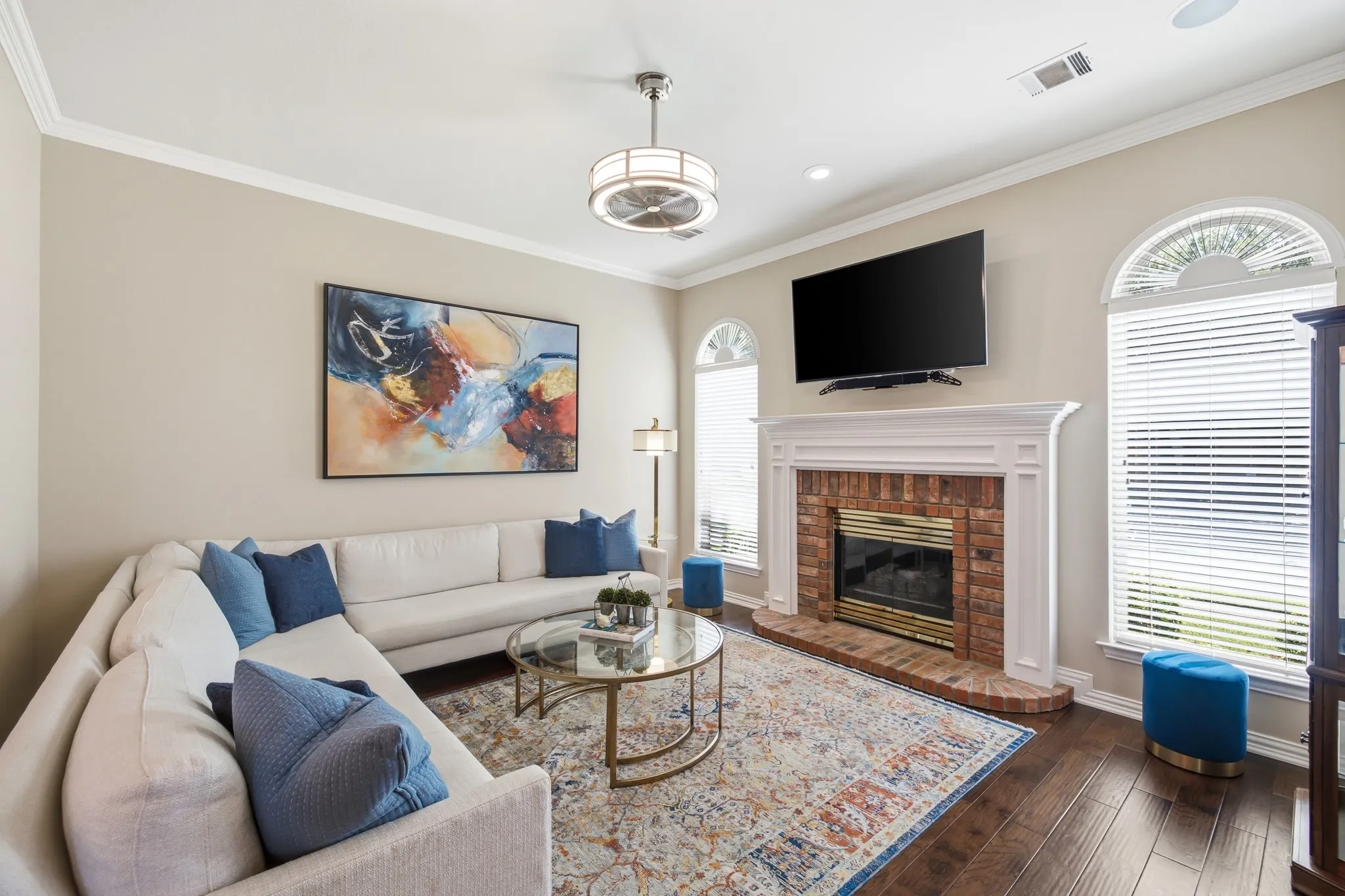 Single Family Residence For Sale in Tarrant County , 2224 Cachelle Court, Bedford, Texas 76021, 3 Bedroom, 3 Bathroom, 2 Garage spaces, 2,202 Sqft, built in 1997, mls#21361944, Real Estate Agent in Bedford, Homes For Sale in Tarrant county, Homes For Sale in Bedford, Realtor in Bedford Texas, Real Estate Brokerage Independent Realty Texas, Luminita Cordes Realtor