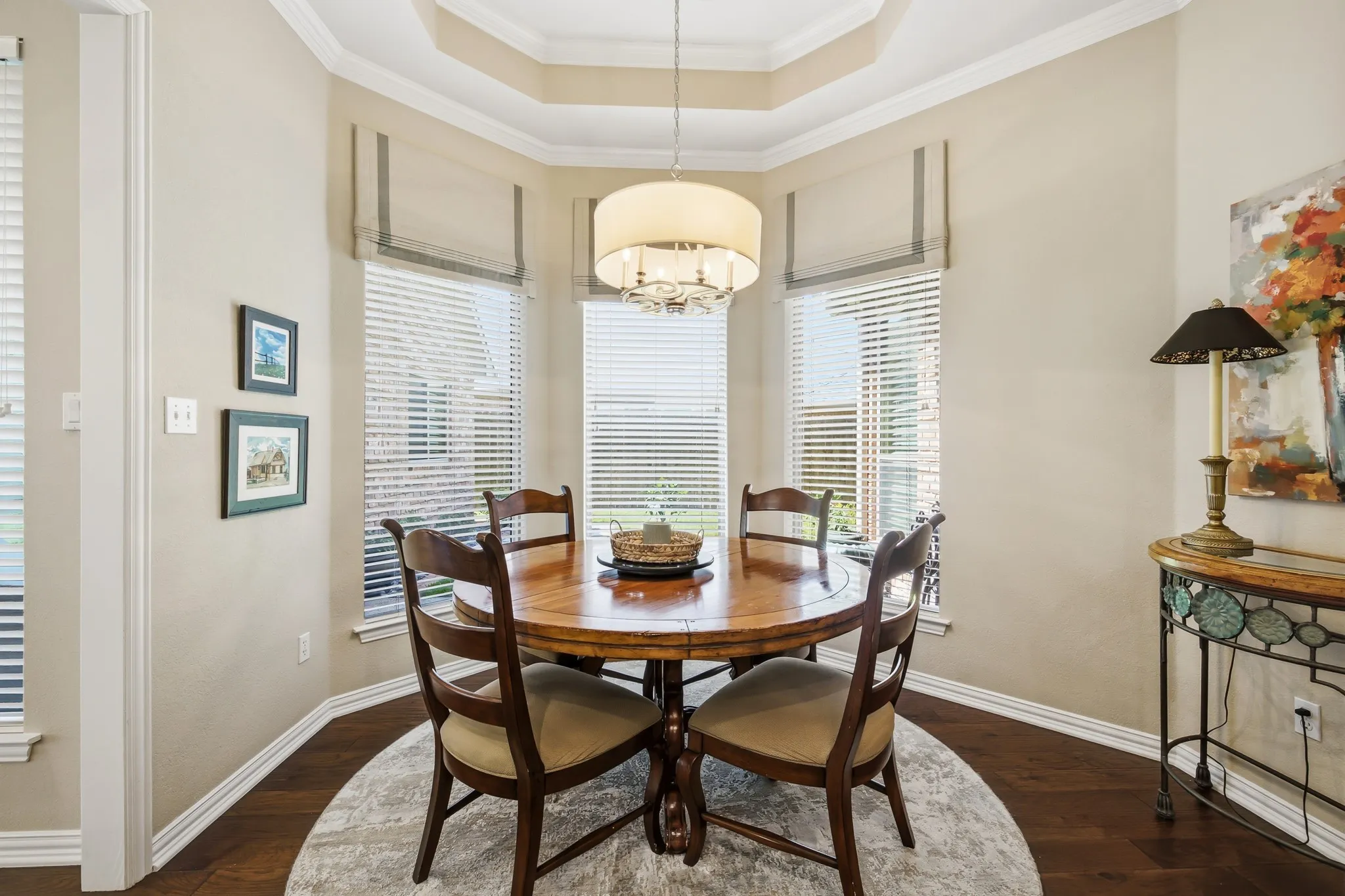 Single Family Residence For Sale in Tarrant County , 2224 Cachelle Court, Bedford, Texas 76021, 3 Bedroom, 3 Bathroom, 2 Garage spaces, 2,202 Sqft, built in 1997, mls#21361944, Real Estate Agent in Bedford, Homes For Sale in Tarrant county, Homes For Sale in Bedford, Realtor in Bedford Texas, Real Estate Brokerage Independent Realty Texas, Luminita Cordes Realtor