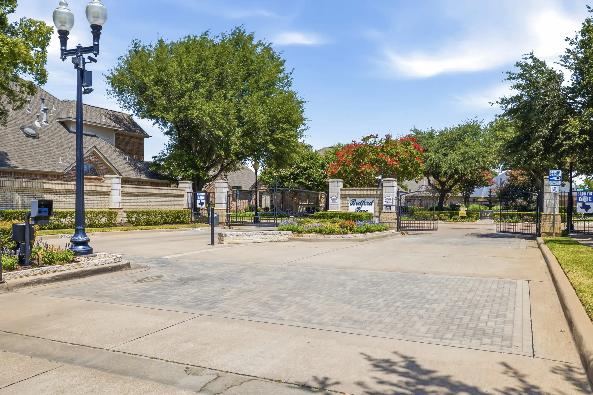 Single Family Residence For Sale in Tarrant County , 2224 Cachelle Court, Bedford, Texas 76021, 3 Bedroom, 3 Bathroom, 2 Garage spaces, 2,202 Sqft, built in 1997, mls#21361944, Real Estate Agent in Bedford, Homes For Sale in Tarrant county, Homes For Sale in Bedford, Realtor in Bedford Texas, Real Estate Brokerage Independent Realty Texas, Luminita Cordes Realtor