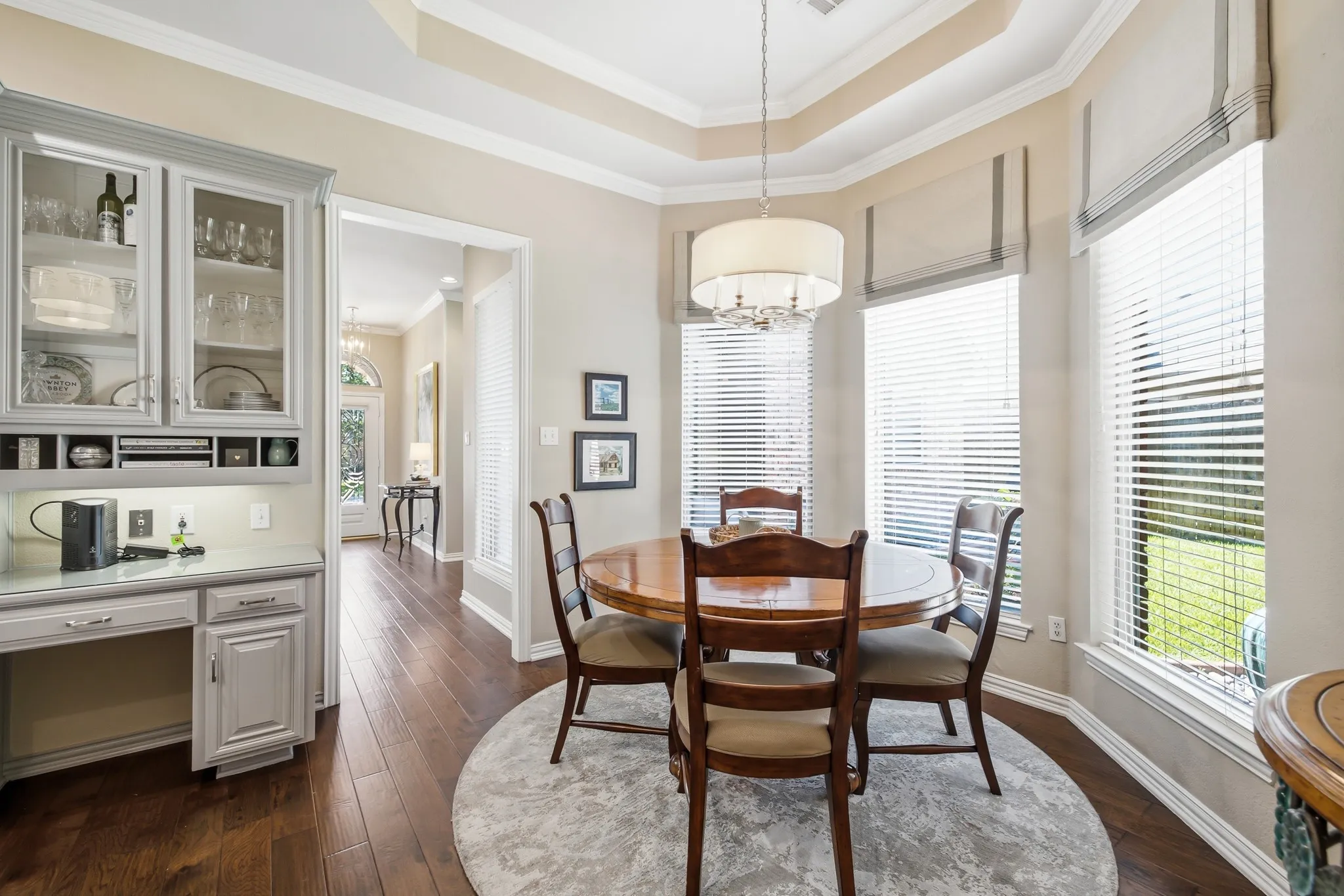 Single Family Residence For Sale in Tarrant County , 2224 Cachelle Court, Bedford, Texas 76021, 3 Bedroom, 3 Bathroom, 2 Garage spaces, 2,202 Sqft, built in 1997, mls#21361944, Real Estate Agent in Bedford, Homes For Sale in Tarrant county, Homes For Sale in Bedford, Realtor in Bedford Texas, Real Estate Brokerage Independent Realty Texas, Luminita Cordes Realtor