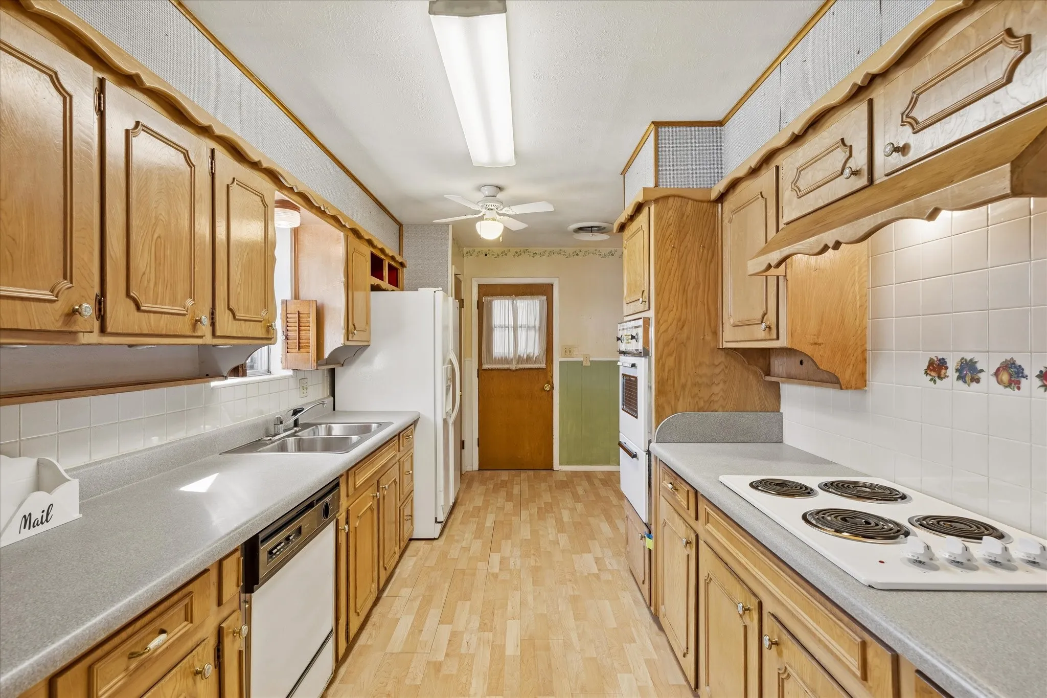 Electric Cooktop, Oven and Dishwasher