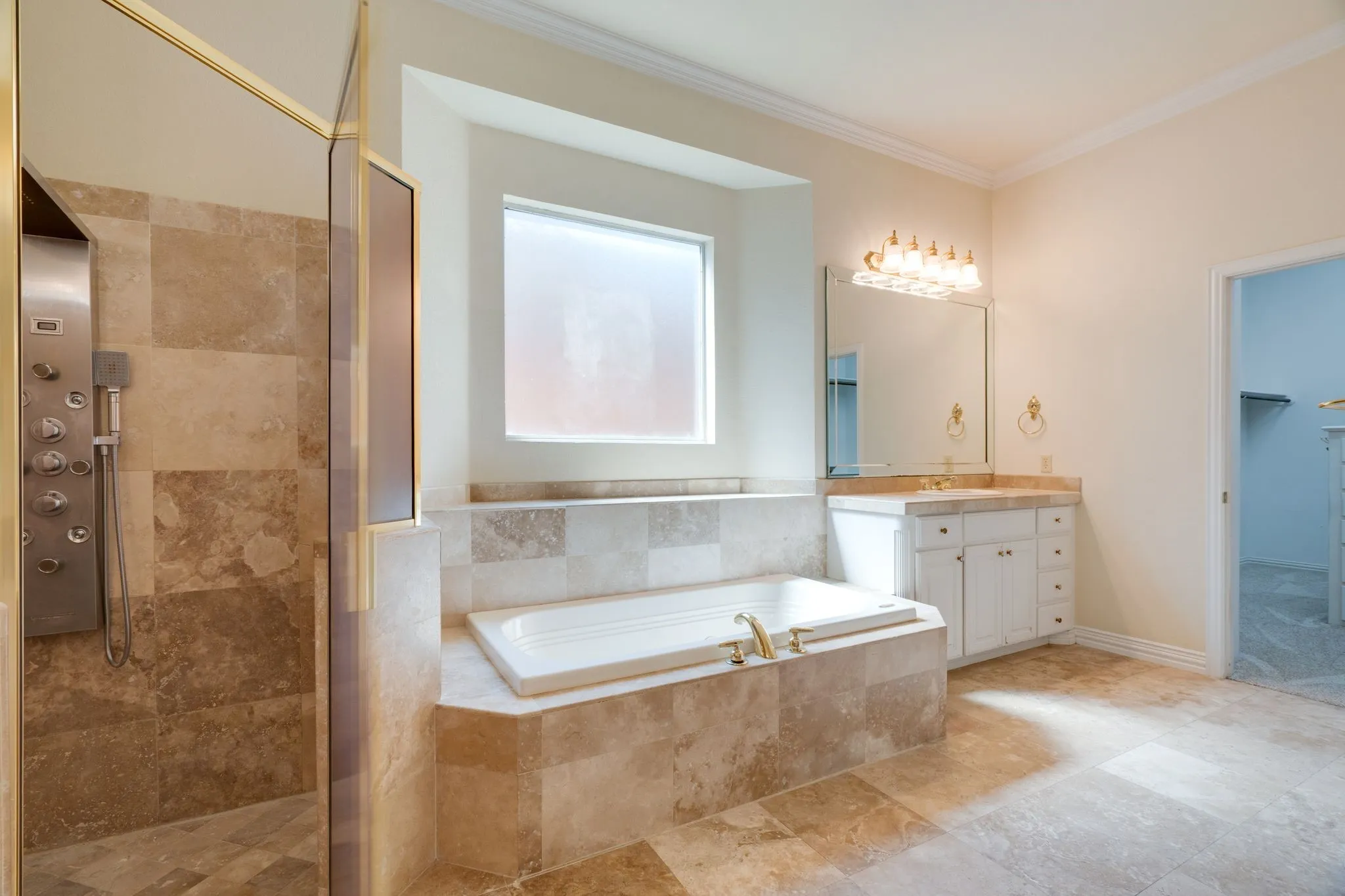 Single Family Residence For Rent in Tarrant County , 7012 Shalimar Court, Colleyville, Texas 76034, 5 Bedroom, 6 Bathroom, 3 Garage spaces, 4,195 Sqft, built in 1998, mls#21367730, Real Estate Agent in Colleyville, Homes For Rent in Tarrant county, Homes For Rent in Colleyville, Realtor in Colleyville Texas, Real Estate Brokerage Independent Realty Texas, Luminita Cordes Realtor