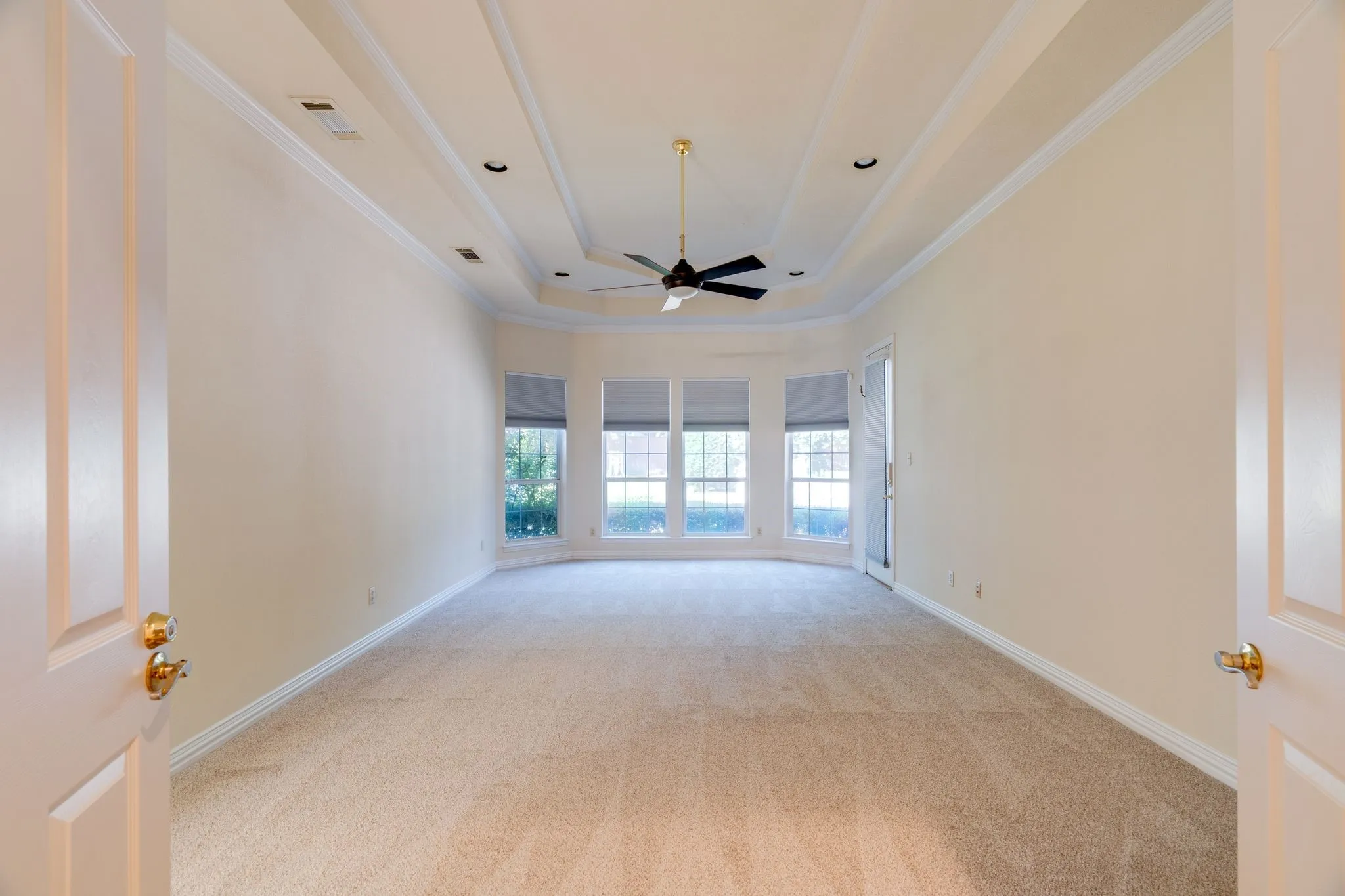 Single Family Residence For Rent in Tarrant County , 7012 Shalimar Court, Colleyville, Texas 76034, 5 Bedroom, 6 Bathroom, 3 Garage spaces, 4,195 Sqft, built in 1998, mls#21367730, Real Estate Agent in Colleyville, Homes For Rent in Tarrant county, Homes For Rent in Colleyville, Realtor in Colleyville Texas, Real Estate Brokerage Independent Realty Texas, Luminita Cordes Realtor