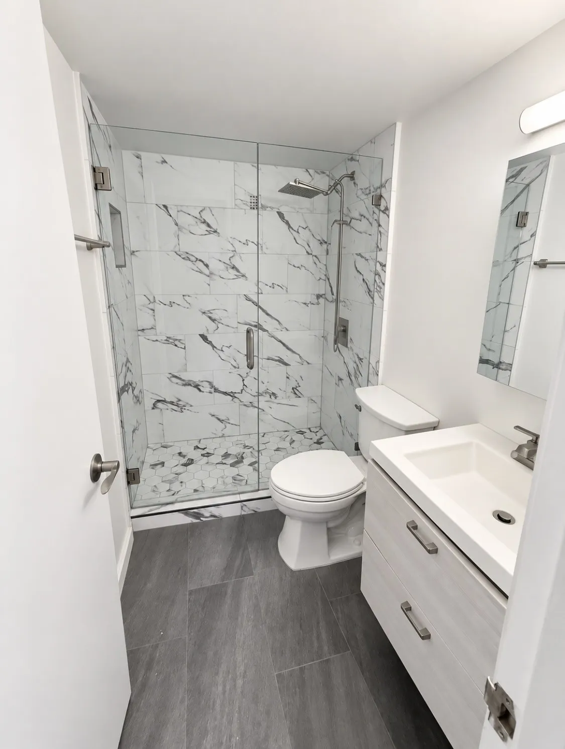 Condominium For Sale in Dallas County , 3883 Turtle Creek Boulevard 1203, Dallas, Texas 75219, 1 Bedroom, 1 Bathroom, 1 Garage spaces, 739 Sqft, built in 1963, mls#21374726, Real Estate Agent in Dallas, Homes For Sale in Dallas county, Homes For Sale in Dallas, Realtor in Dallas Texas, Real Estate Brokerage Independent Realty Texas, Luminita Cordes Realtor