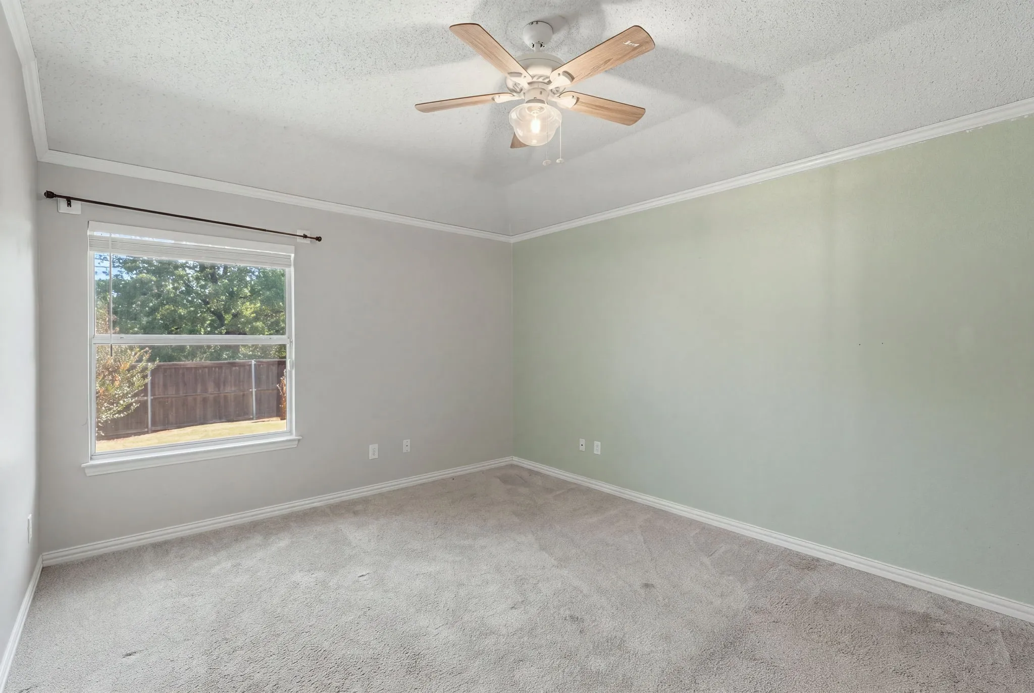 Single Family Residence For Sale in Tarrant County , 1808 Rybovich Lane, Mansfield, Texas 76063, 4 Bedroom, 3 Bathroom, 2 Garage spaces, 2,192 Sqft, built in 2002, mls#21374871, Real Estate Agent in Mansfield, Homes For Sale in Tarrant county, Homes For Sale in Mansfield, Realtor in Mansfield Texas, Real Estate Brokerage Independent Realty Texas, Luminita Cordes Realtor