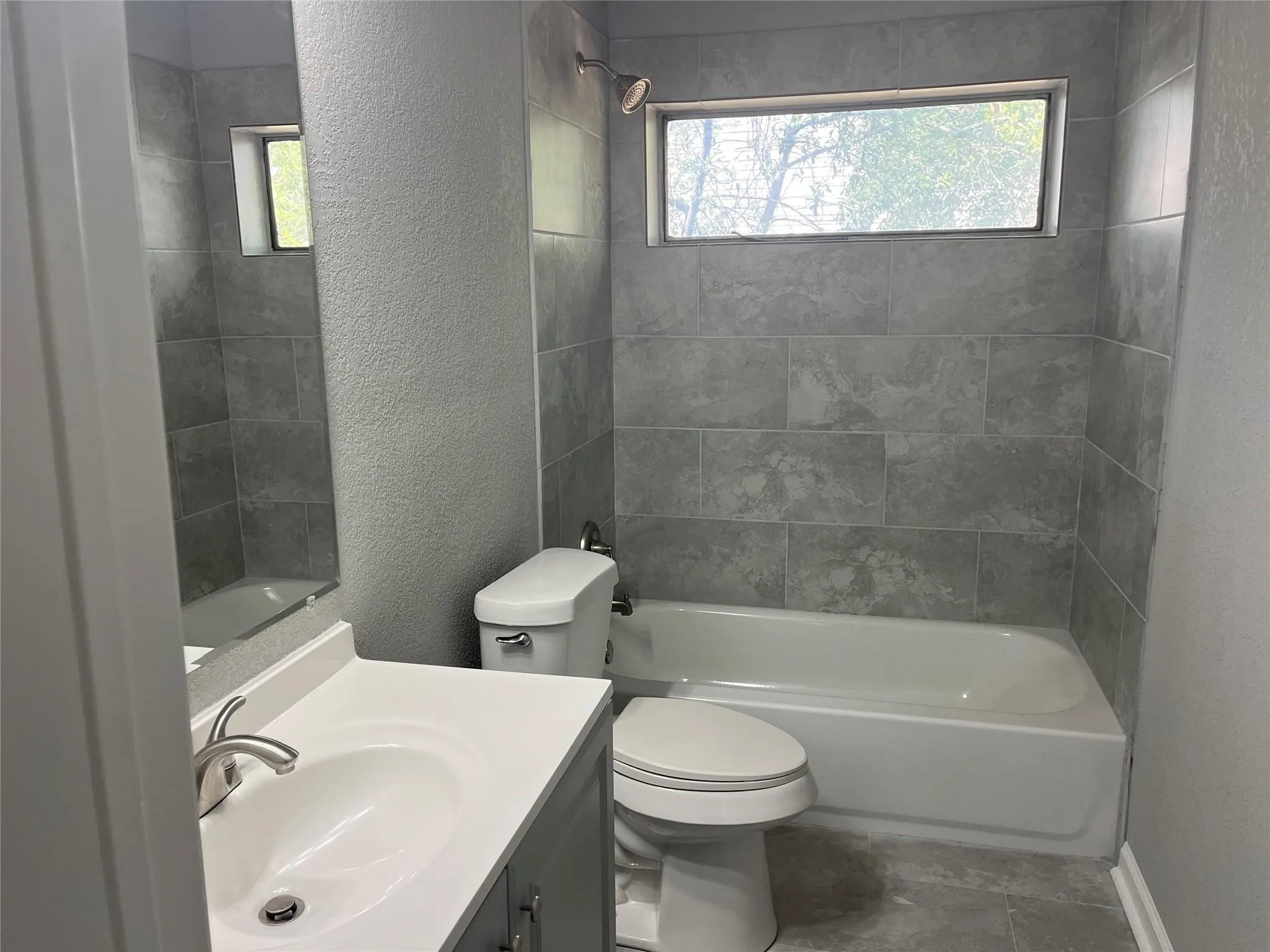 Single Family Residence For Sale in Tarrant County , 1021 Western Boulevard, Arlington, Texas 76013, 3 Bedroom, 2 Bathroom, Garage spaces, 1,680 Sqft, built in 1953, mls#21375276, Real Estate Agent in Arlington, Homes For Sale in Tarrant county, Homes For Sale in Arlington, Realtor in Arlington Texas, Real Estate Brokerage Independent Realty Texas, Luminita Cordes Realtor