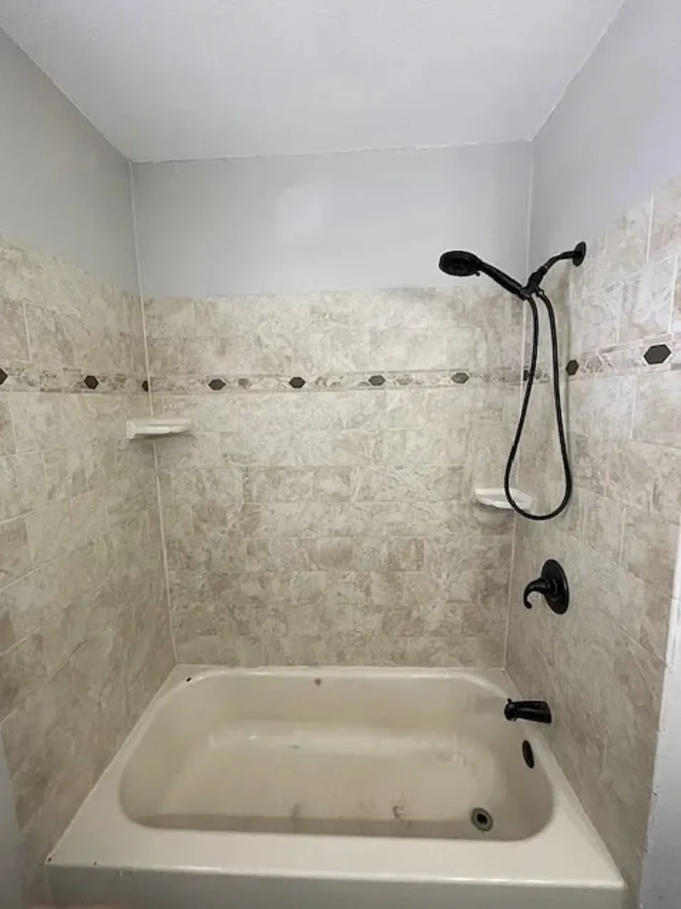 Single Family Residence For Sale in Grayson County , 2015 Brenda Avenue, Denison, Texas 75020, 3 Bedroom, 2 Bathroom, 2 Garage spaces, 1,200 Sqft, built in 1962, mls#21375279, Real Estate Agent in Denison, Homes For Sale in Grayson county, Homes For Sale in Denison, Realtor in Denison Texas, Real Estate Brokerage Independent Realty Texas, Luminita Cordes Realtor